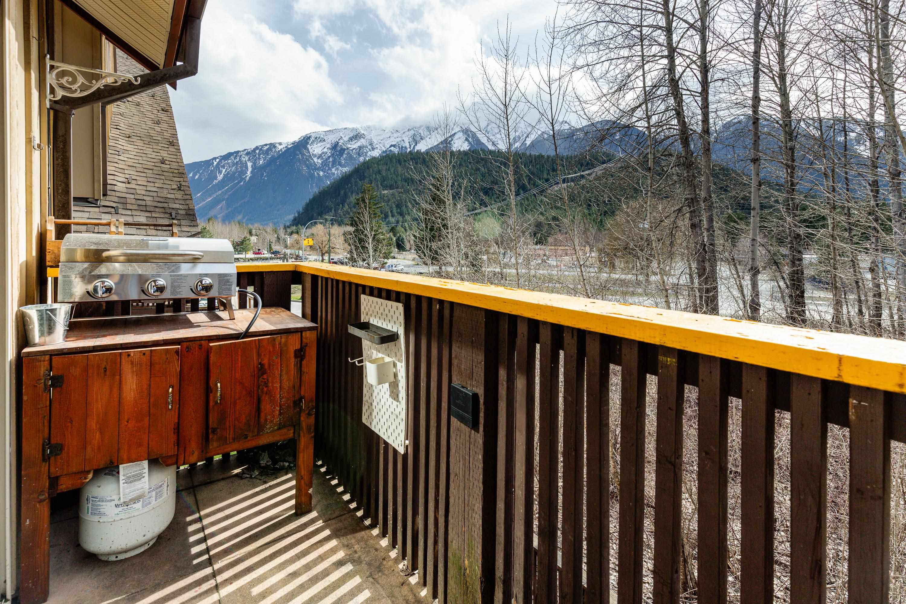 204 1436 PORTAGE ROAD Unit: 204