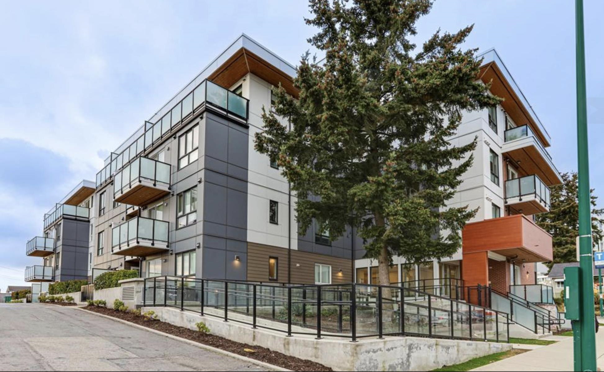 206 4933 CLARENDON STREET Unit: 206
