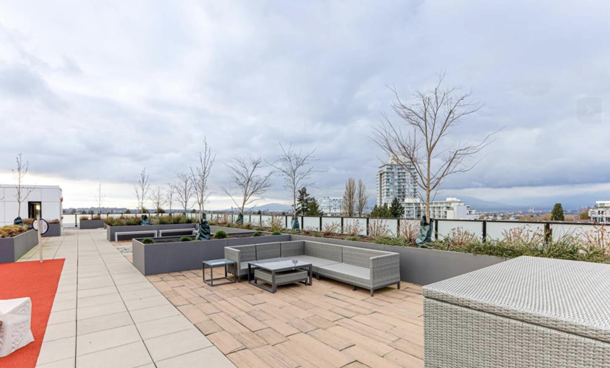 206 4933 CLARENDON STREET Unit: 206