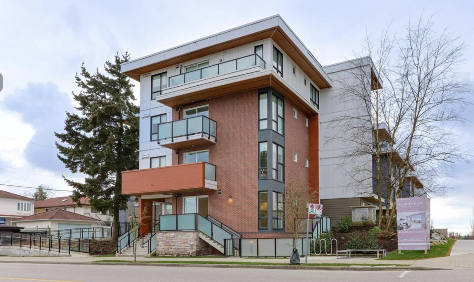 206 4933 CLARENDON STREET Unit: 206