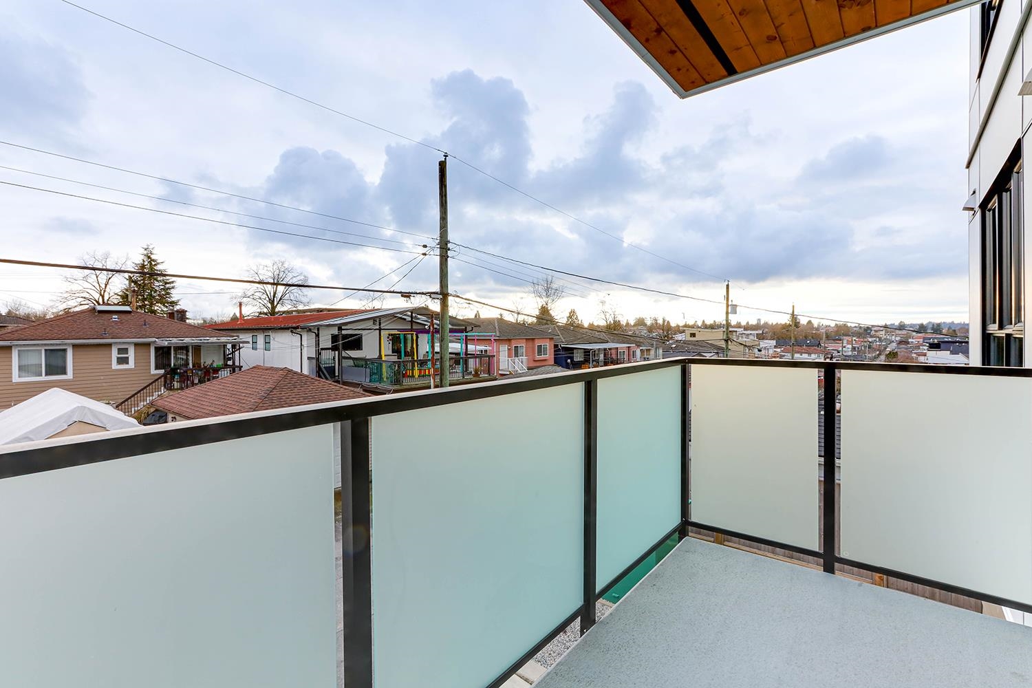 206 4933 CLARENDON STREET Unit: 206