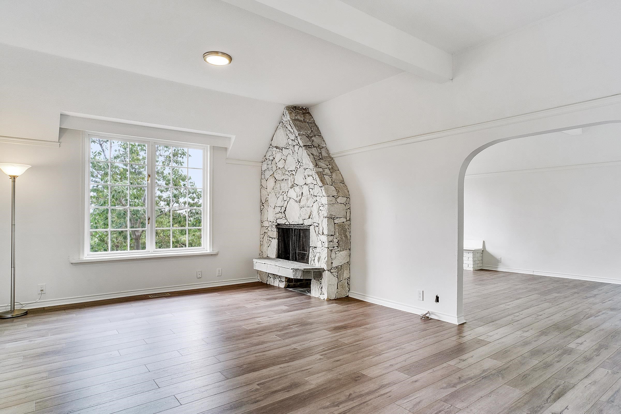 4607 WOODGREEN DRIVE
