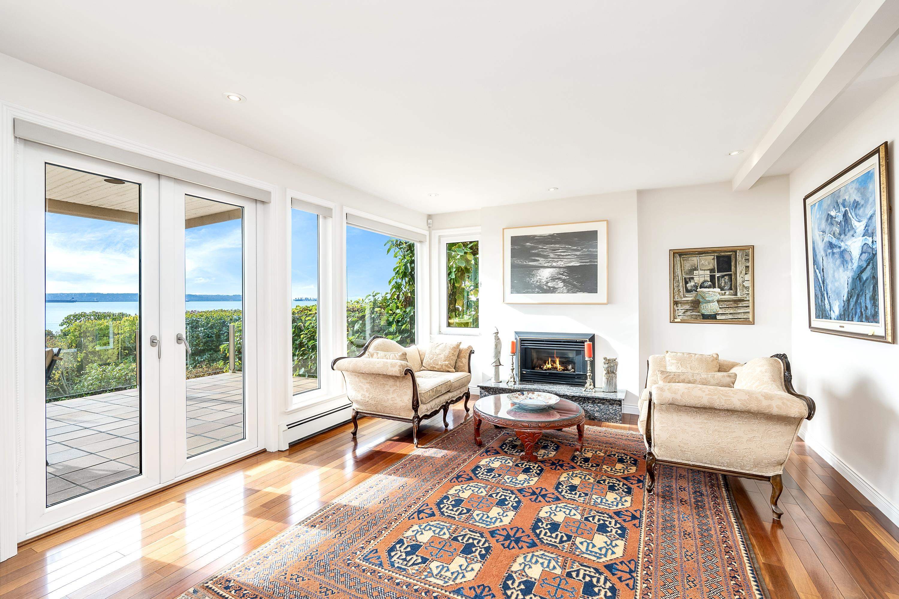 2328 BELLEVUE AVENUE