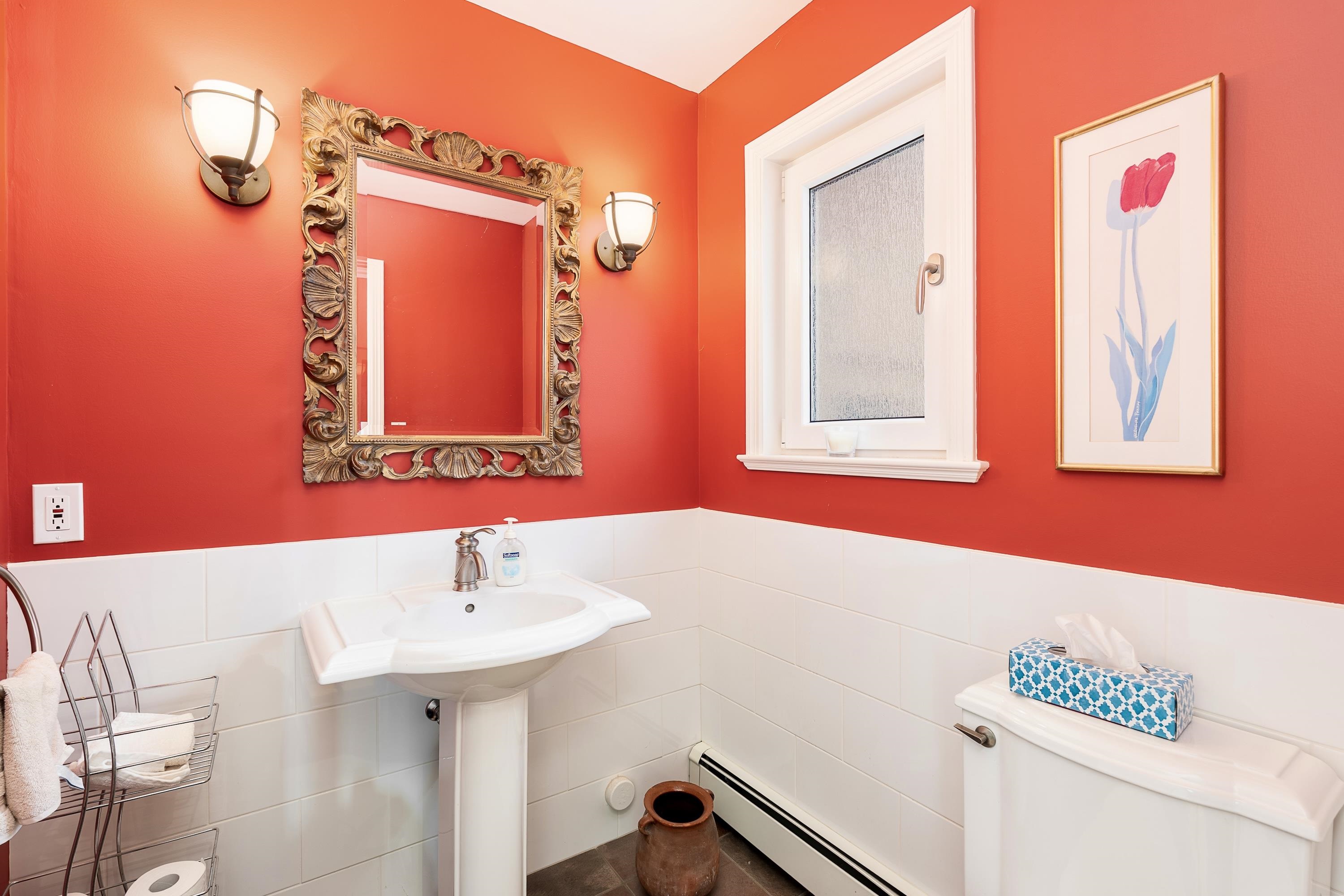 2328 BELLEVUE AVENUE