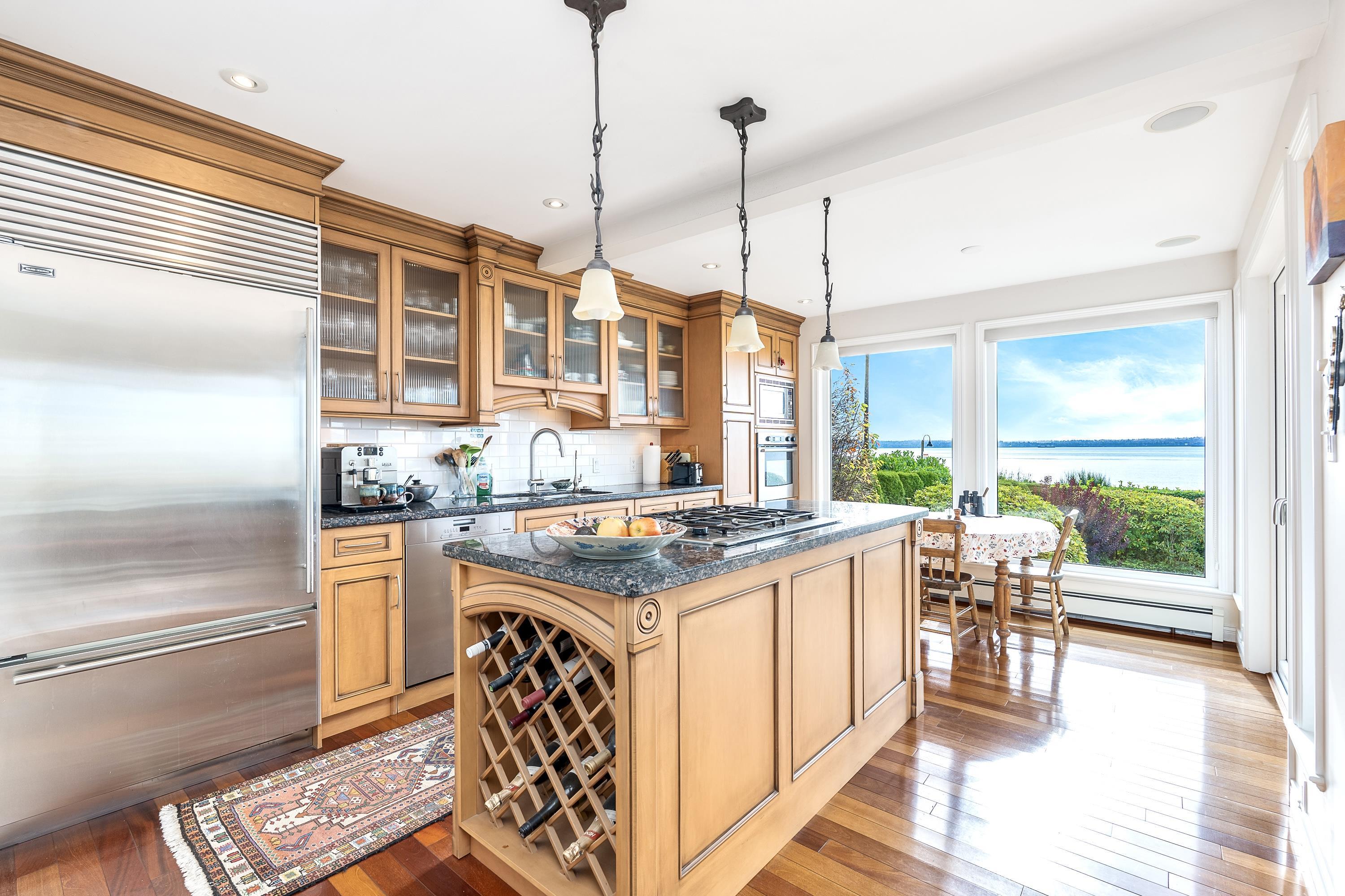 2328 BELLEVUE AVENUE