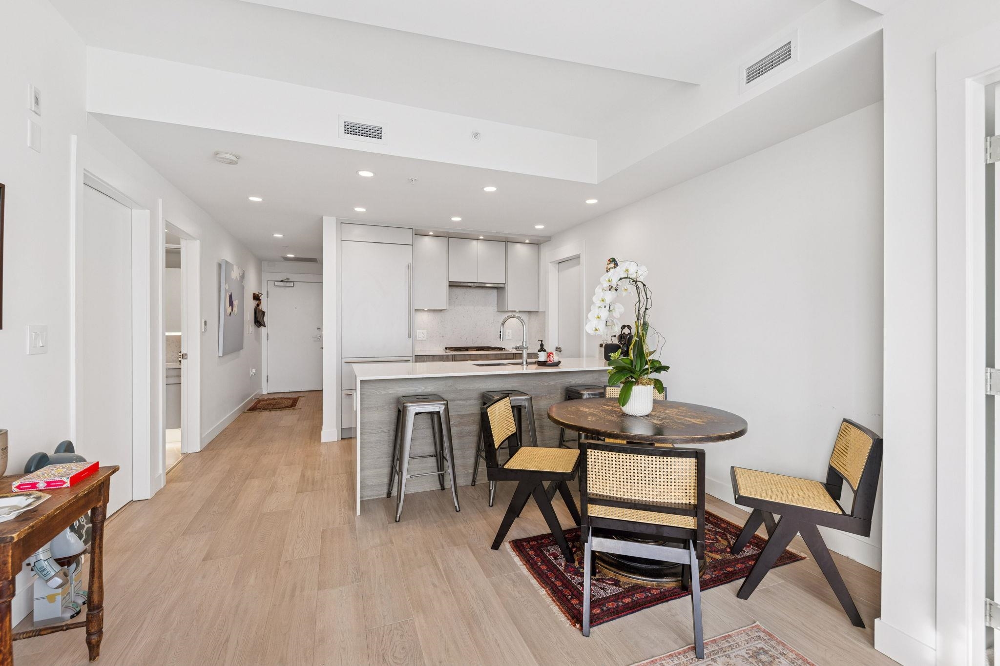408 7638 CAMBIE STREET Unit: 408