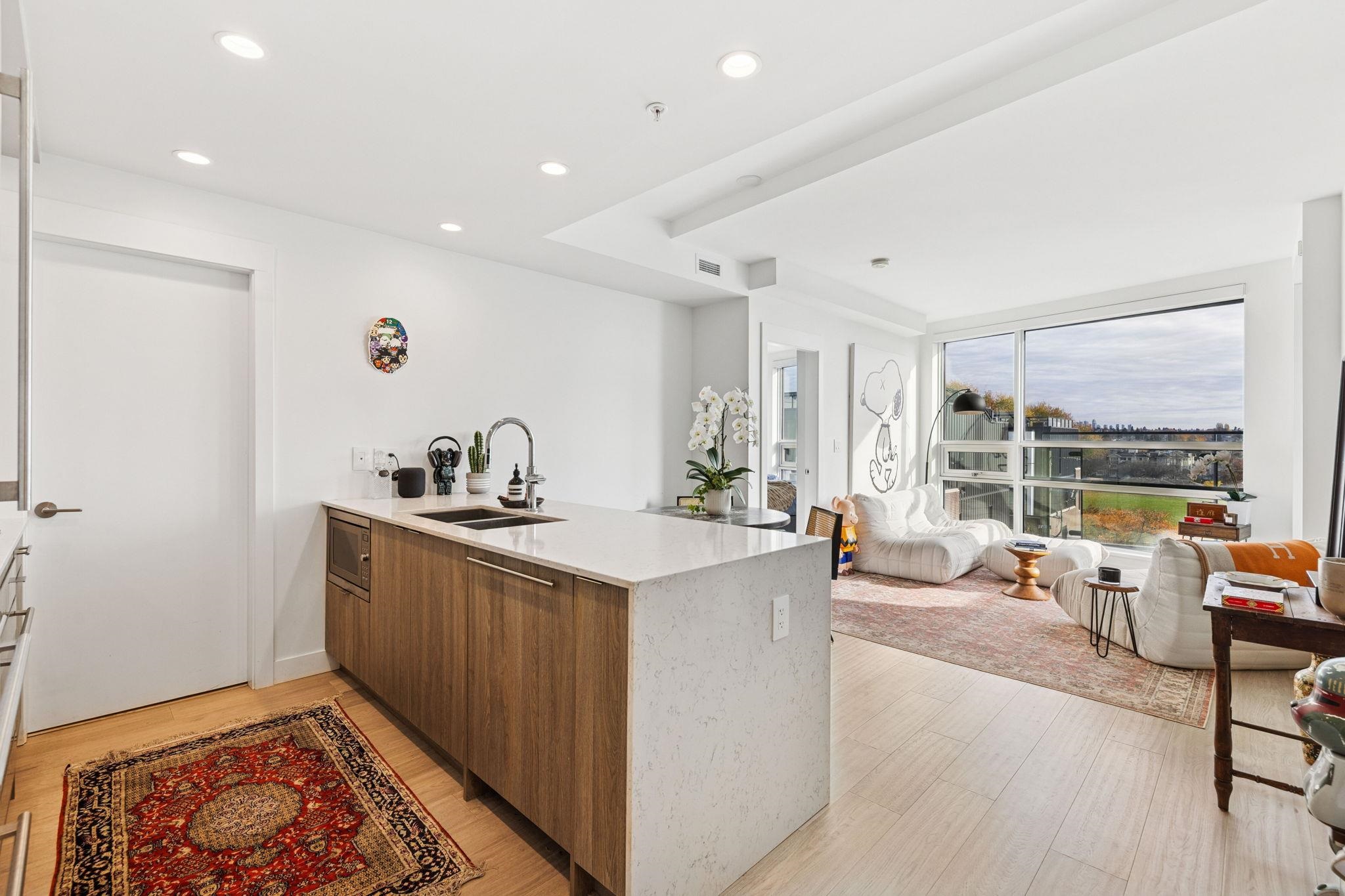 408 7638 CAMBIE STREET Unit: 408