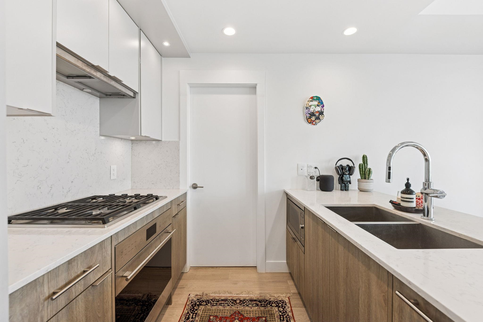 408 7638 CAMBIE STREET Unit: 408