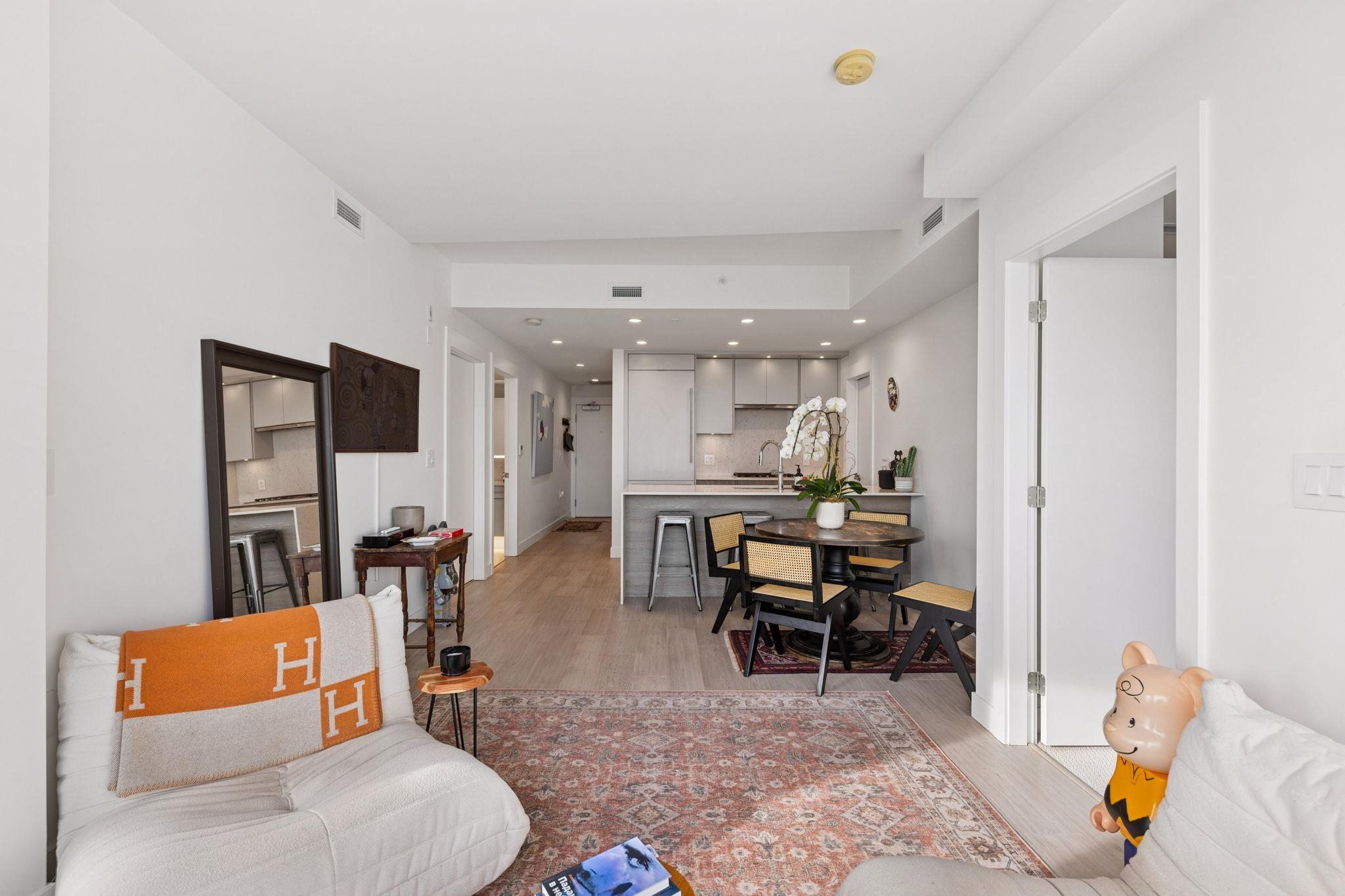 408 7638 CAMBIE STREET Unit: 408