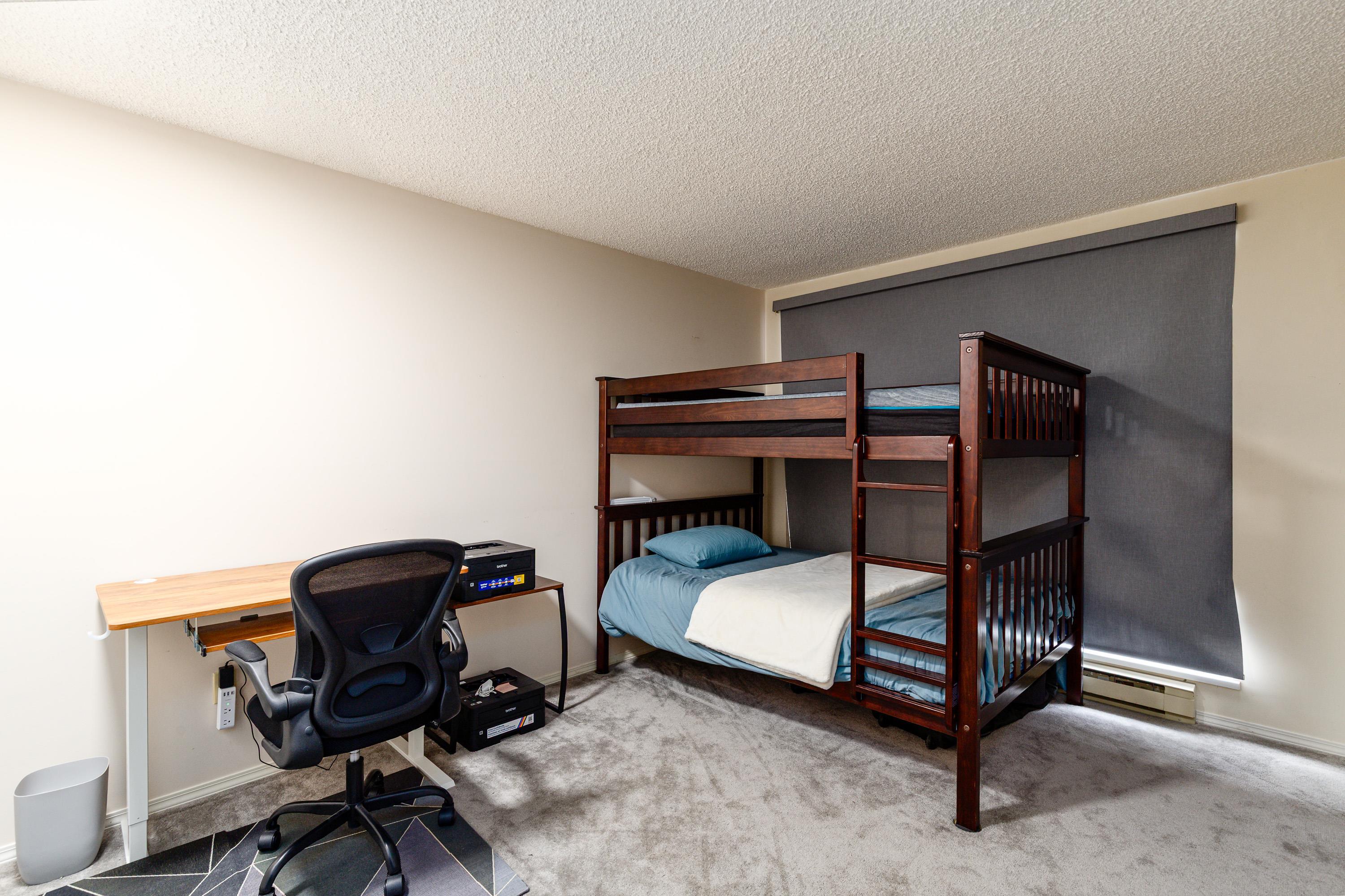 18 4725 SPEARHEAD DRIVE Unit: 18
