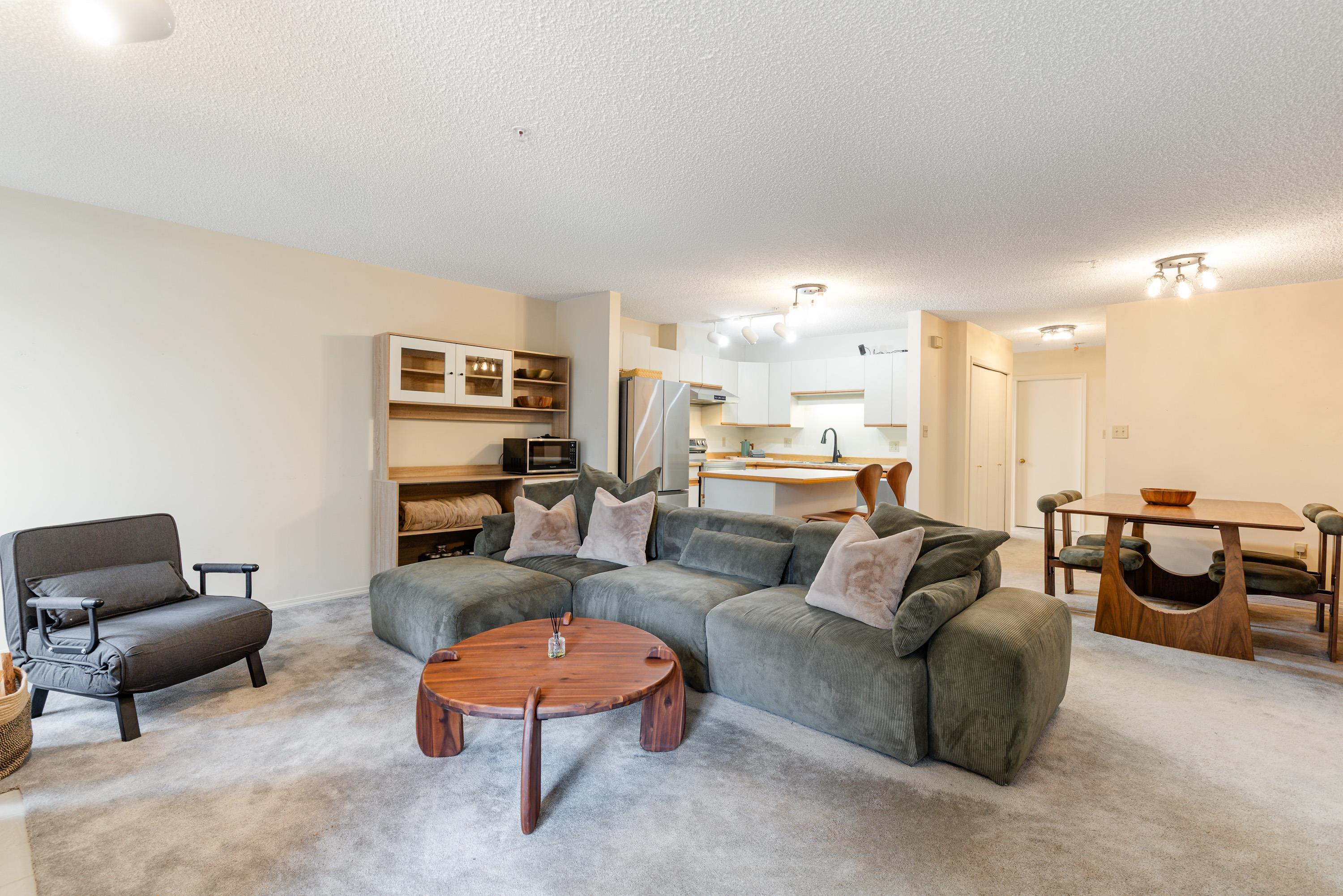 18 4725 SPEARHEAD DRIVE Unit: 18