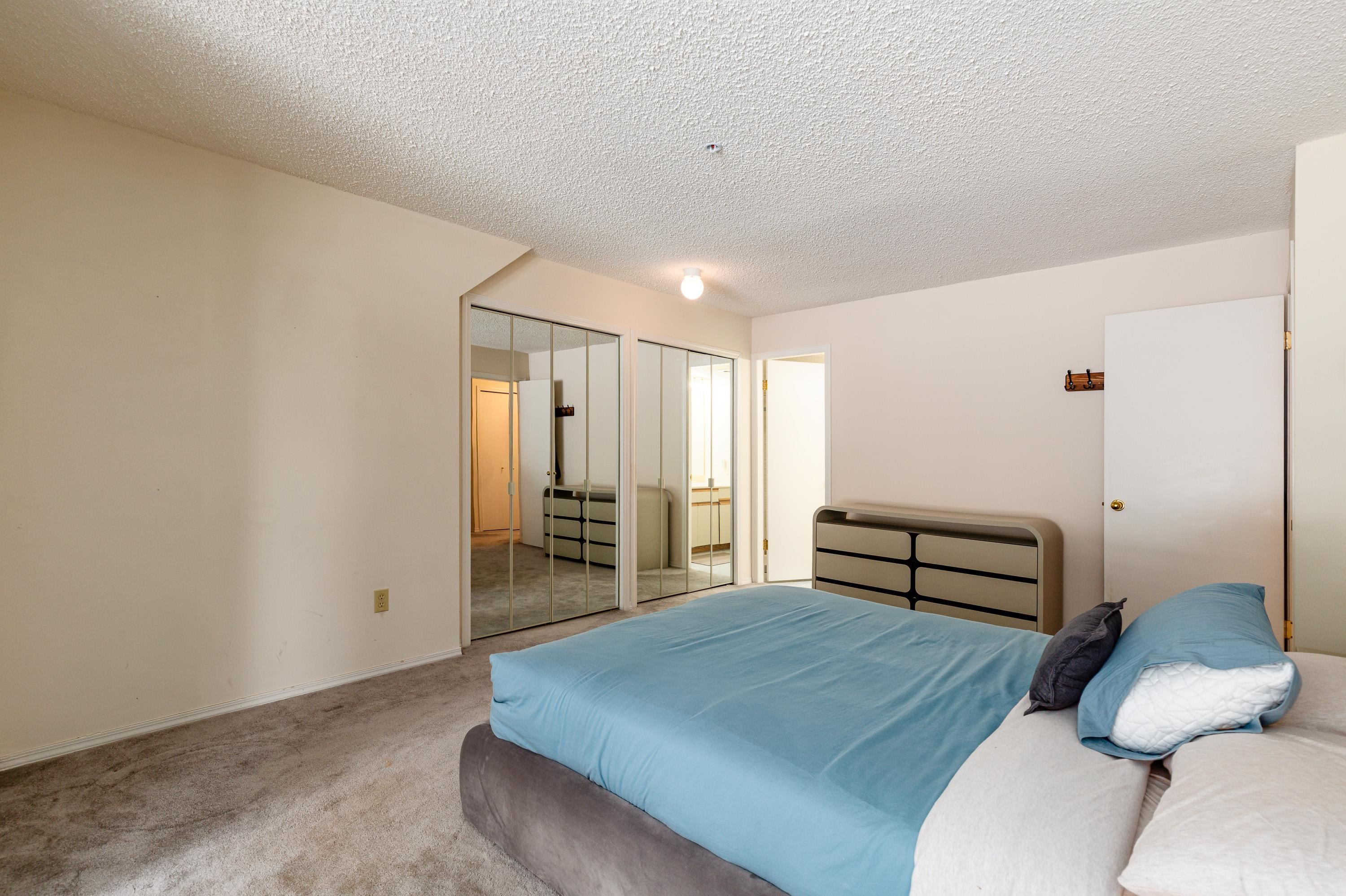 18 4725 SPEARHEAD DRIVE Unit: 18