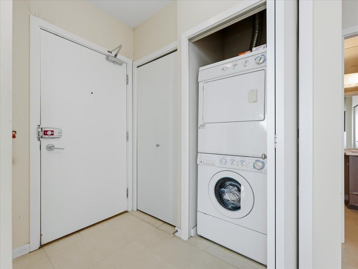 3703 9888 CAMERON STREET Unit: 3703