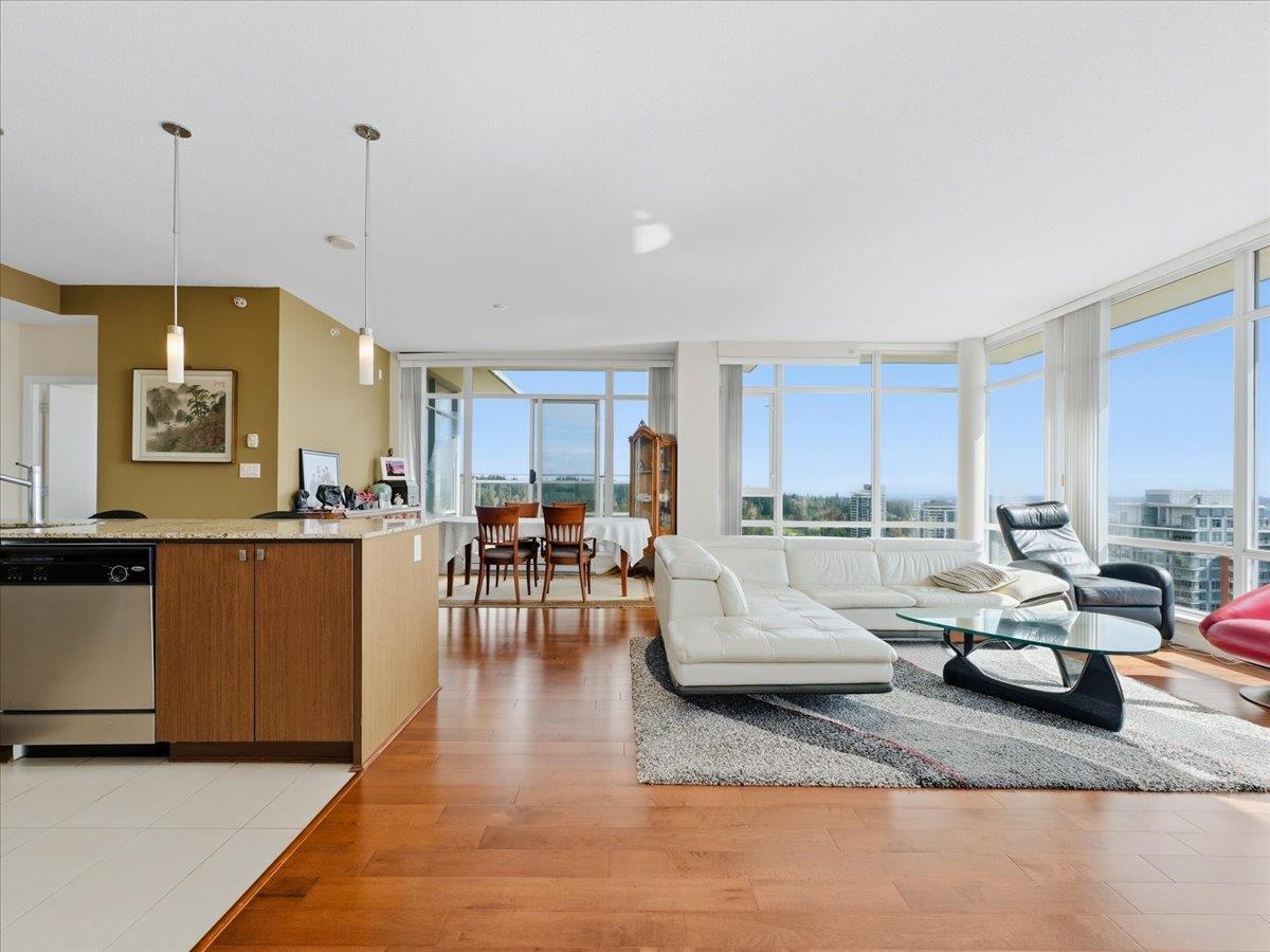 3703 9888 CAMERON STREET Unit: 3703