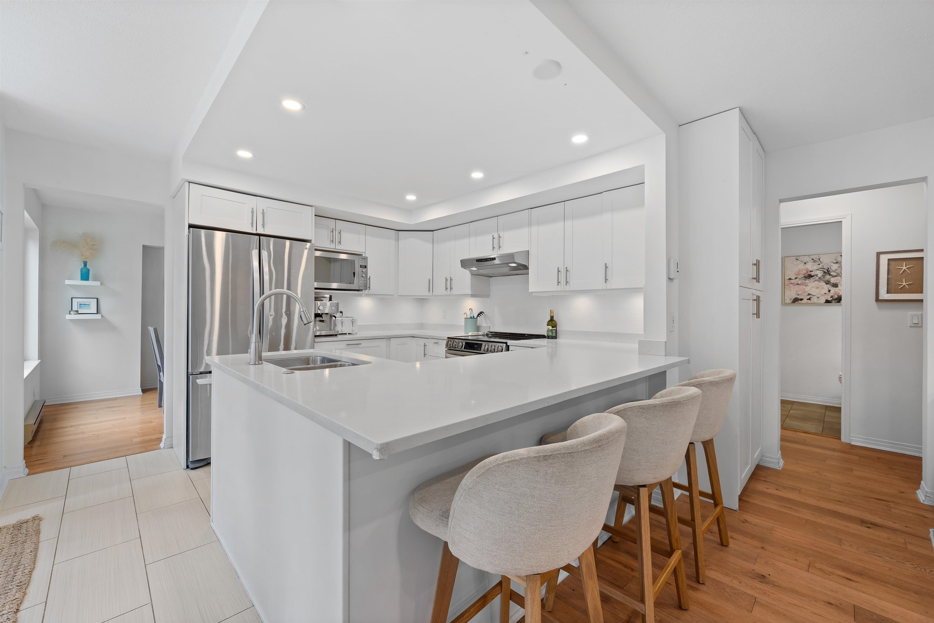 5636 MARINE DRIVE