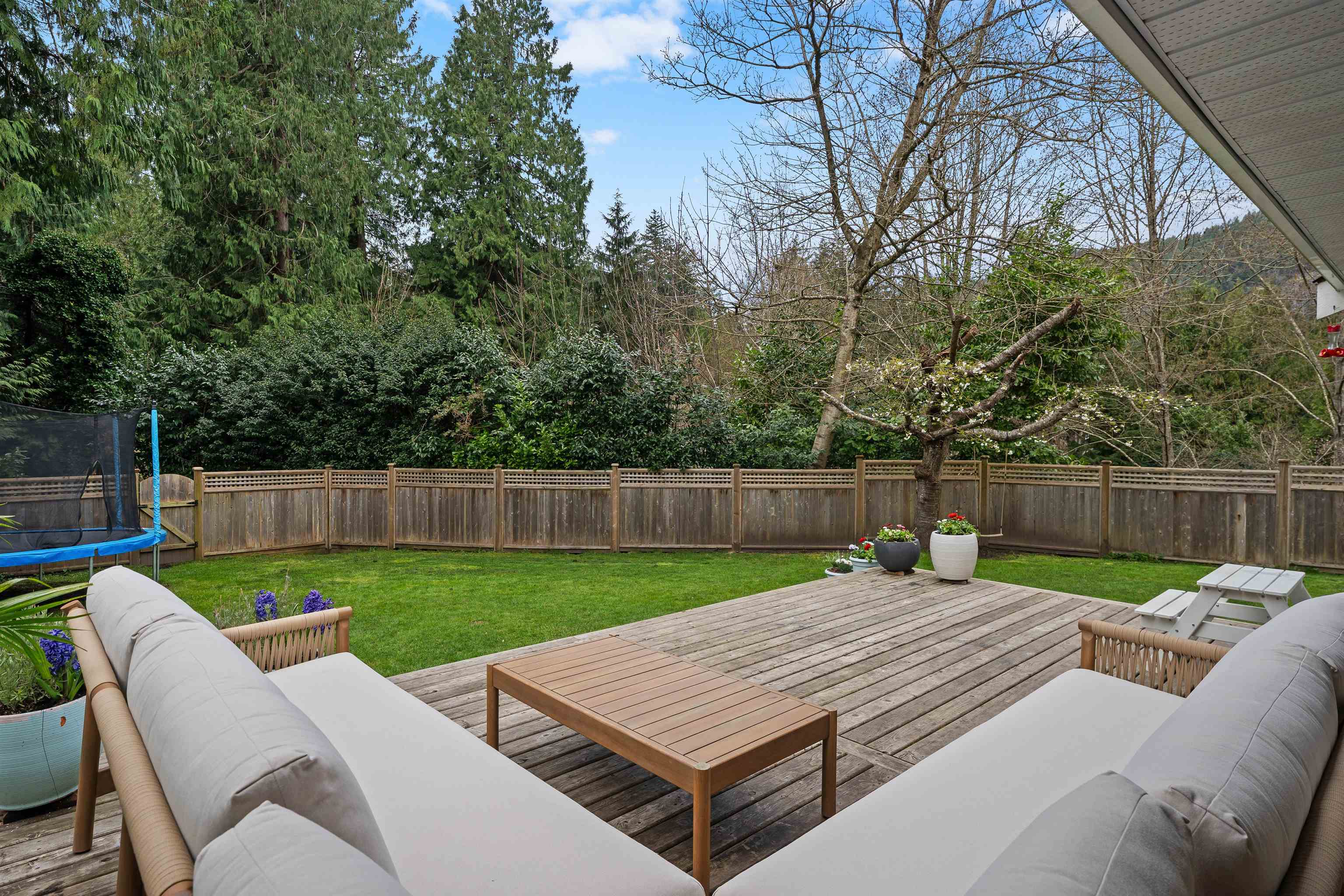 5636 MARINE DRIVE