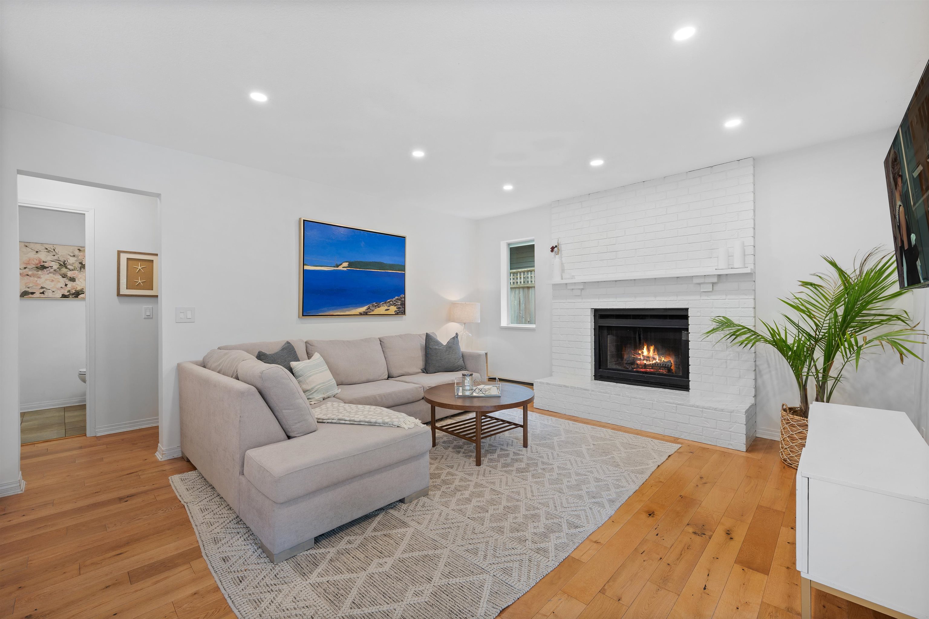 5636 MARINE DRIVE