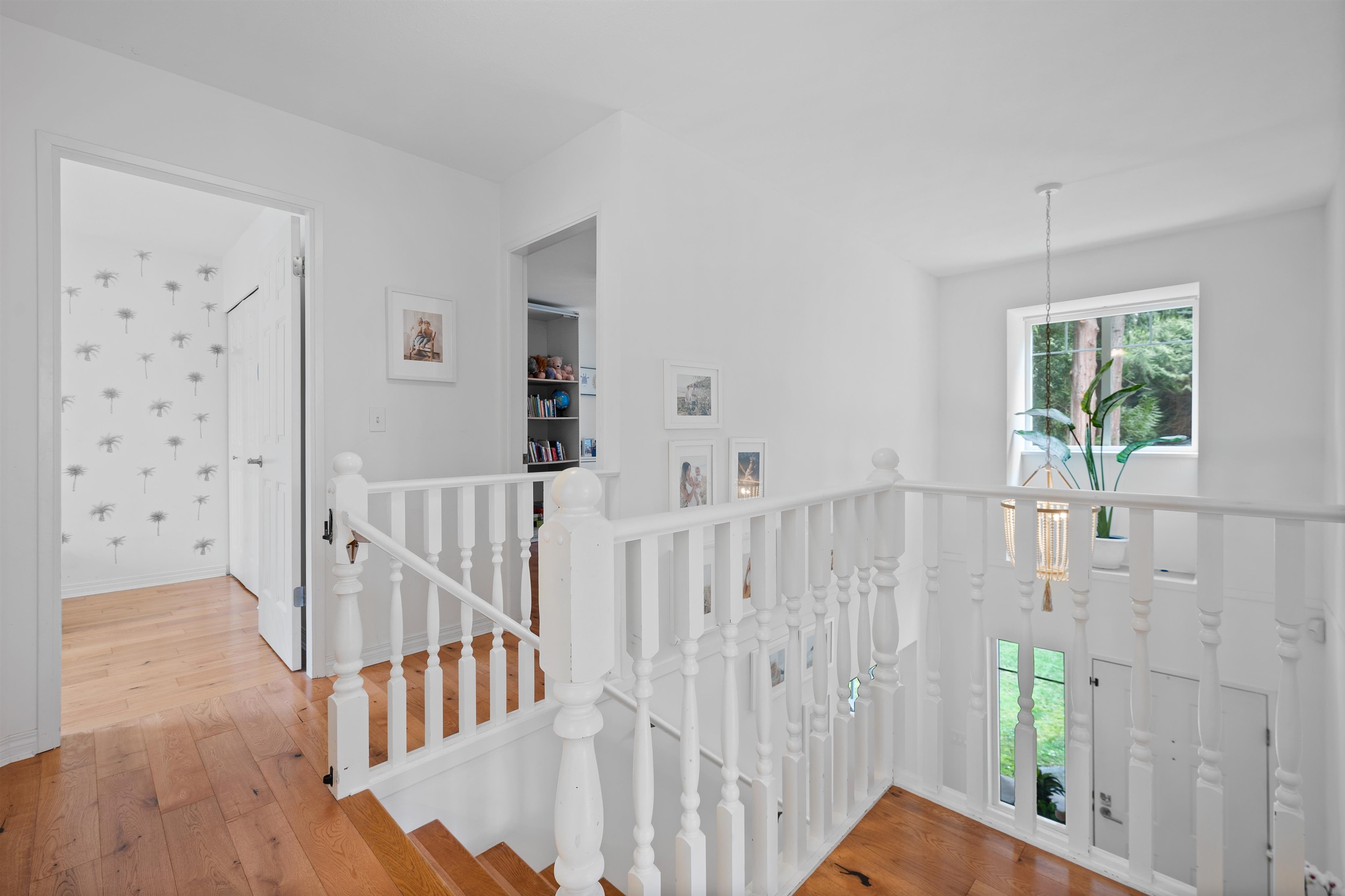 5636 MARINE DRIVE
