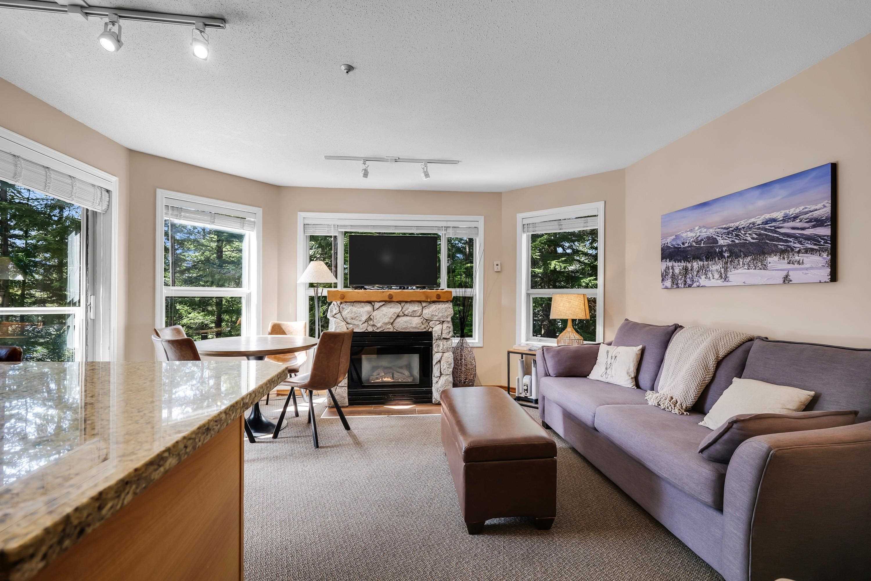 212 4800 SPEARHEAD DRIVE Unit: 212