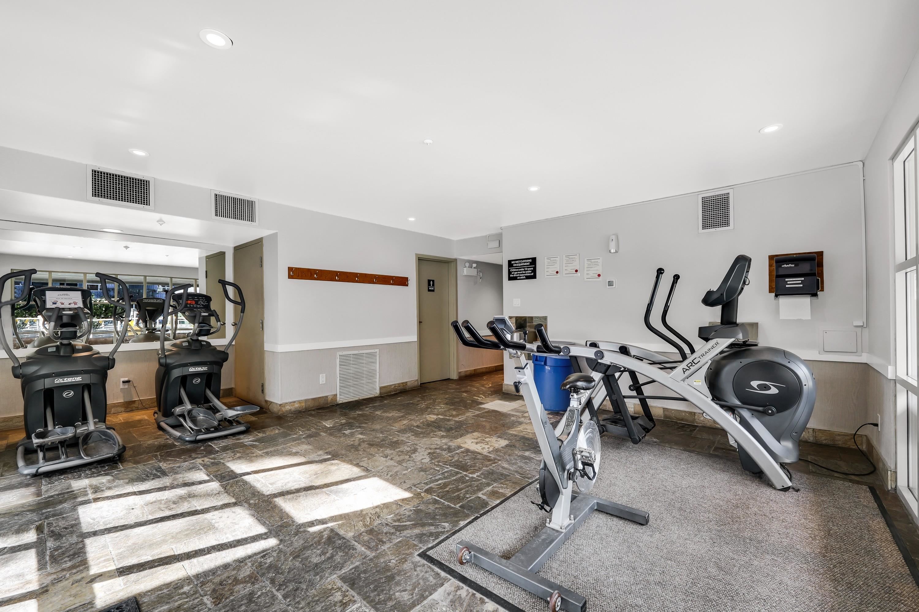212 4800 SPEARHEAD DRIVE Unit: 212
