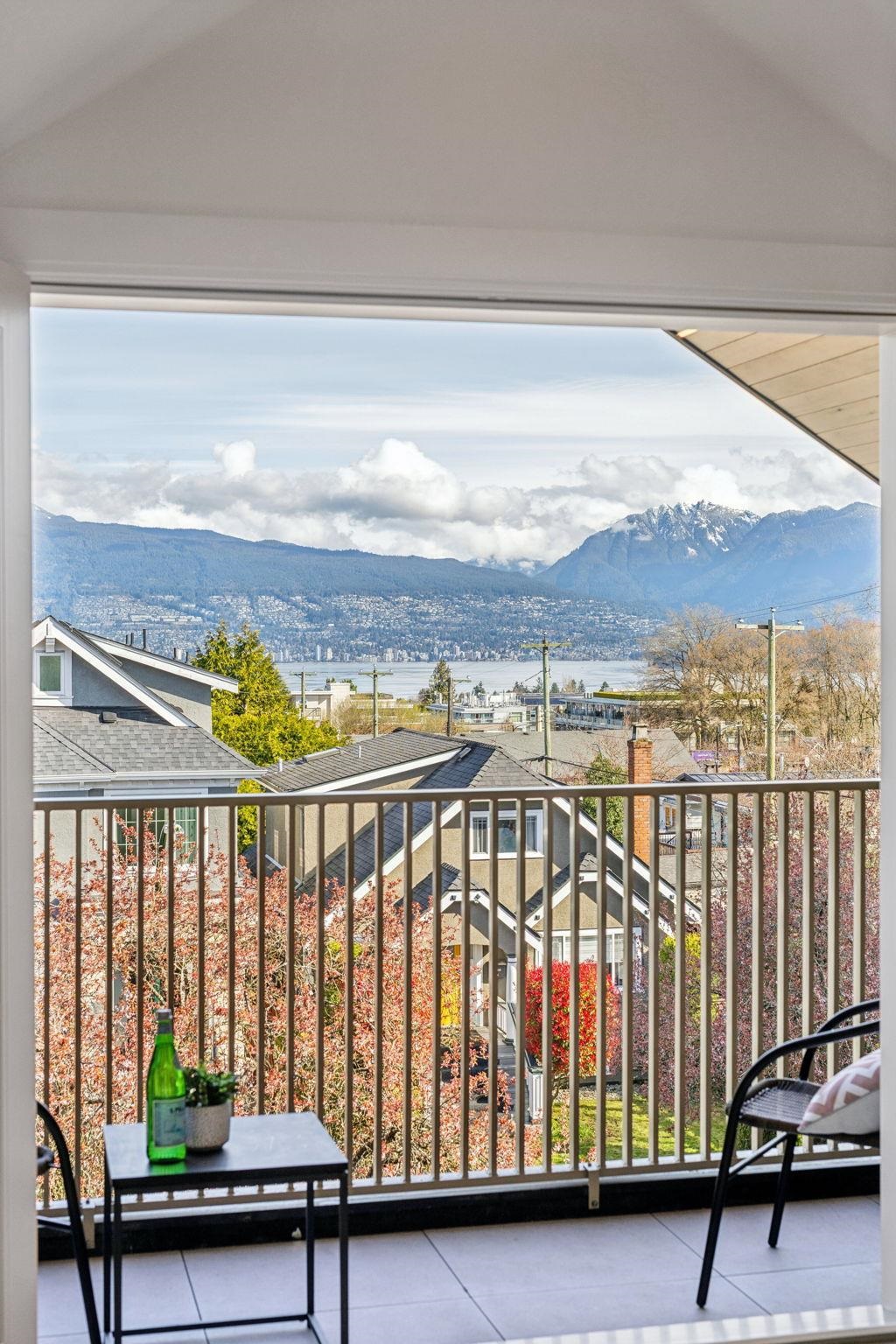 1 3642 WEST 20TH AVENUE Unit: 1