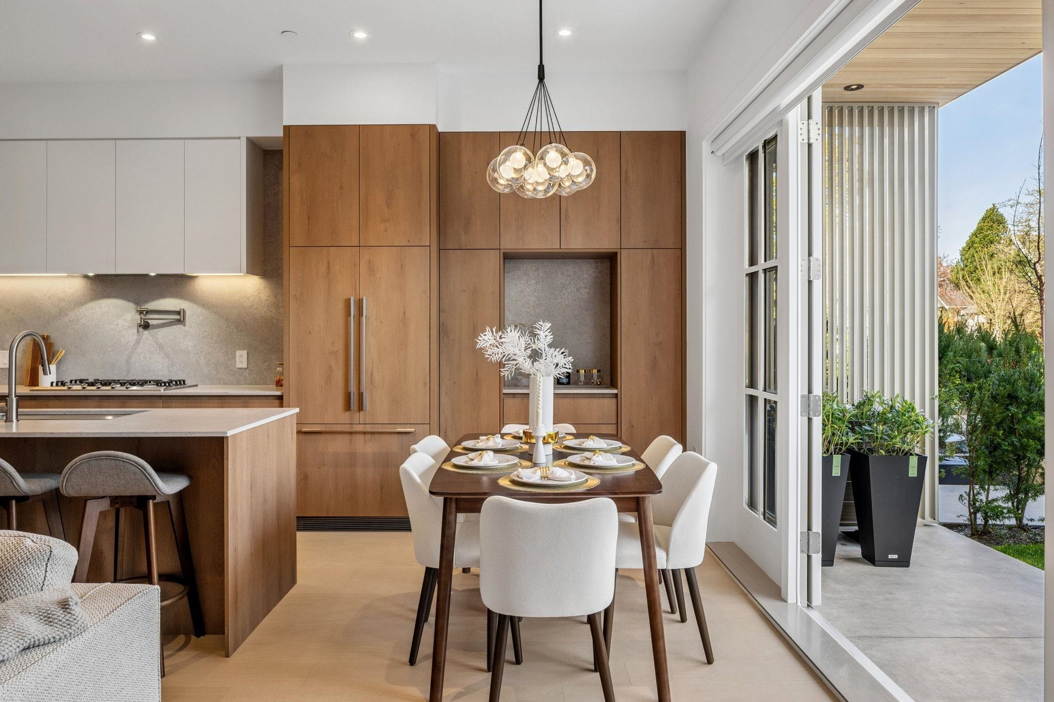 1 3642 WEST 20TH AVENUE Unit: 1