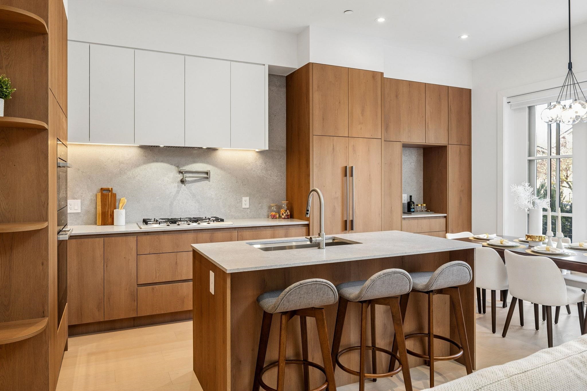 1 3642 WEST 20TH AVENUE Unit: 1