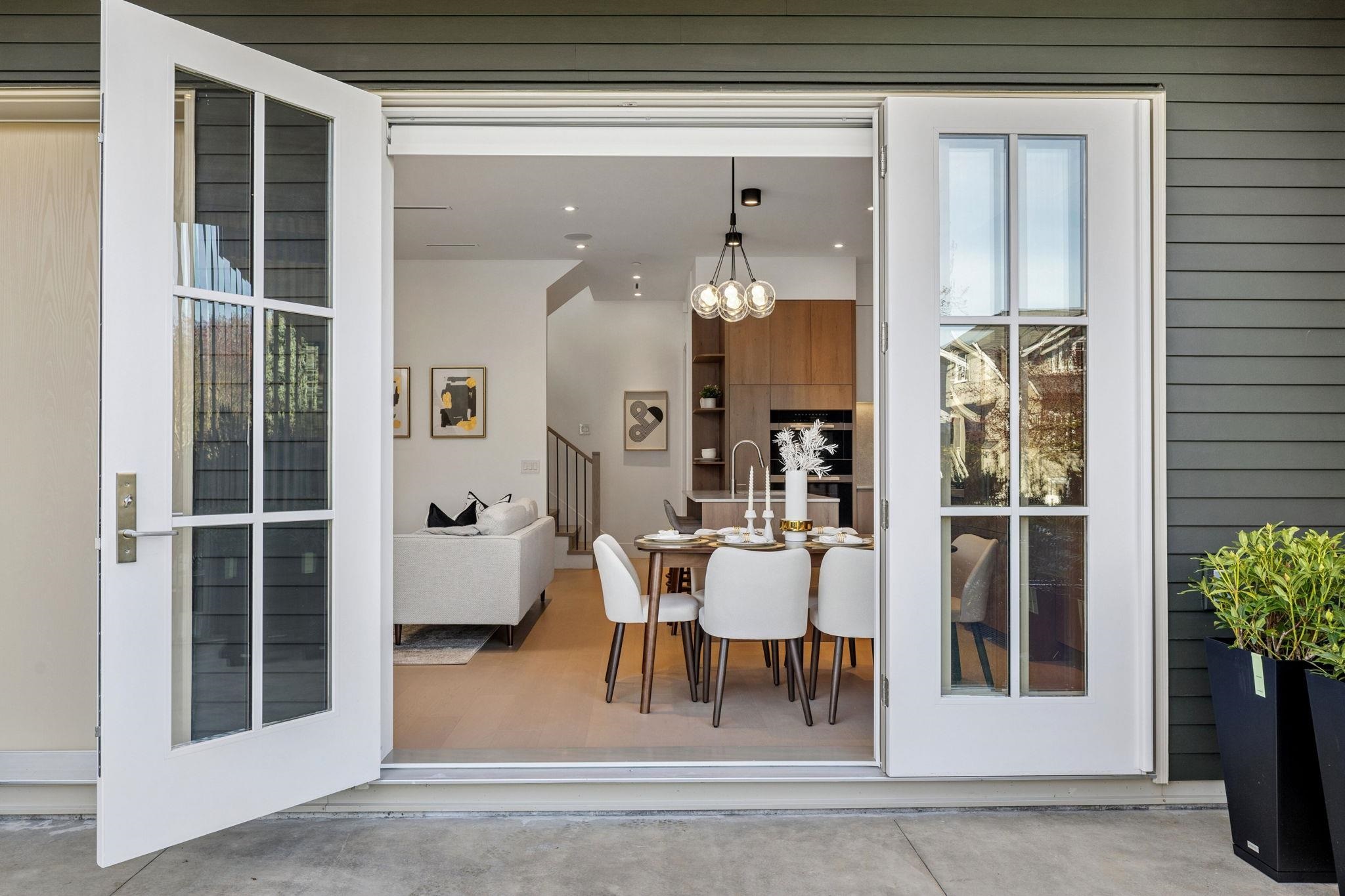 1 3642 WEST 20TH AVENUE Unit: 1