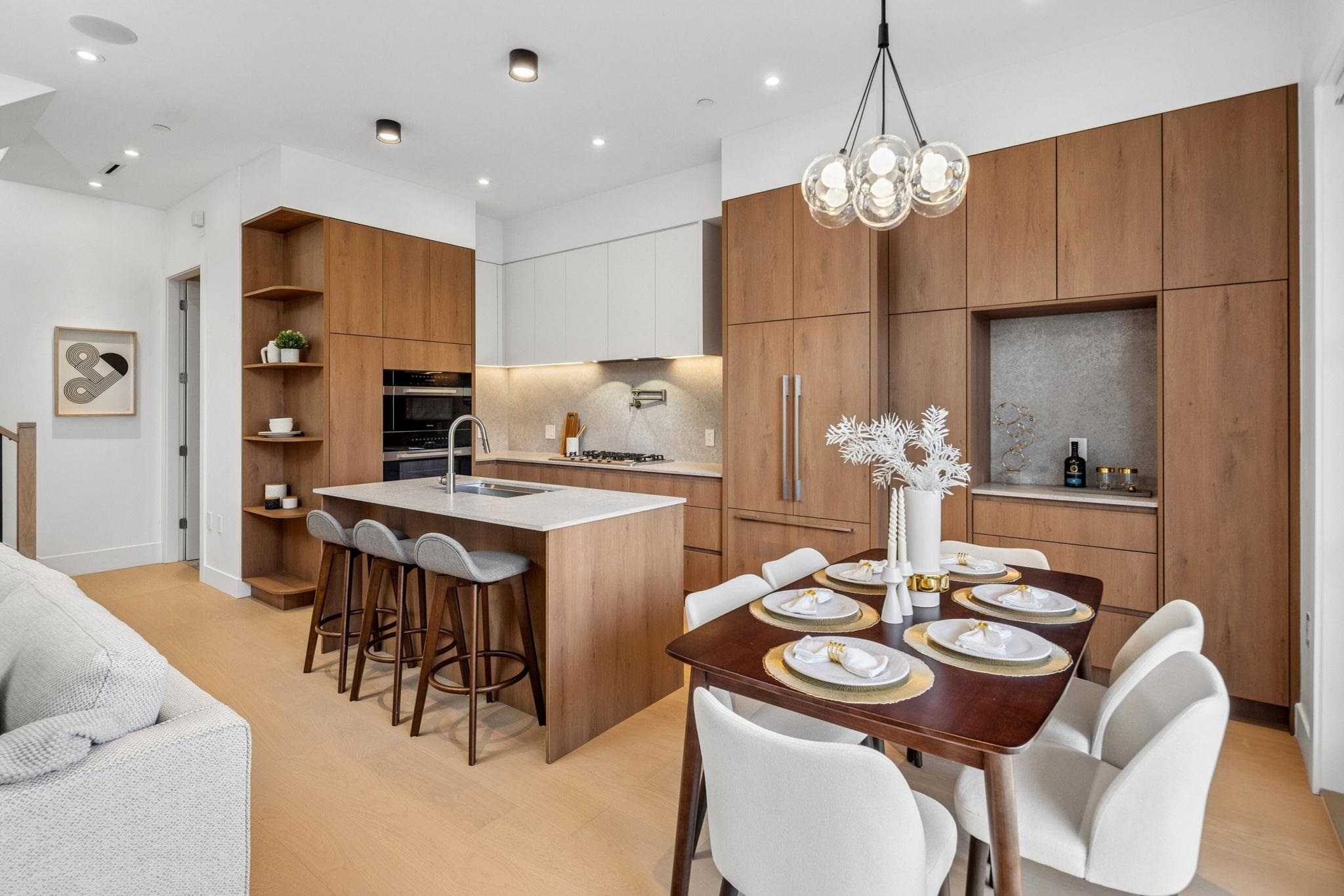 1 3642 WEST 20TH AVENUE Unit: 1