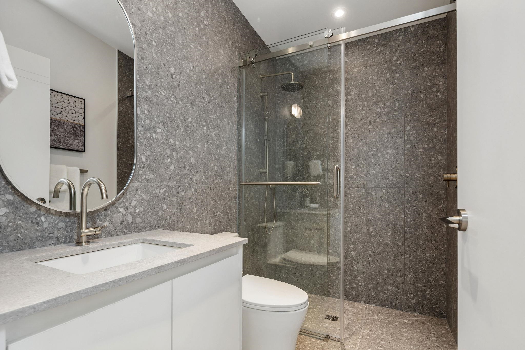 1 3642 WEST 20TH AVENUE Unit: 1