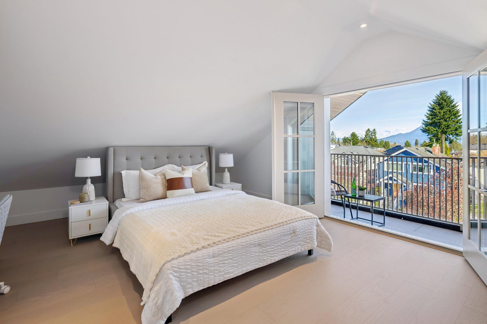1 3642 WEST 20TH AVENUE Unit: 1