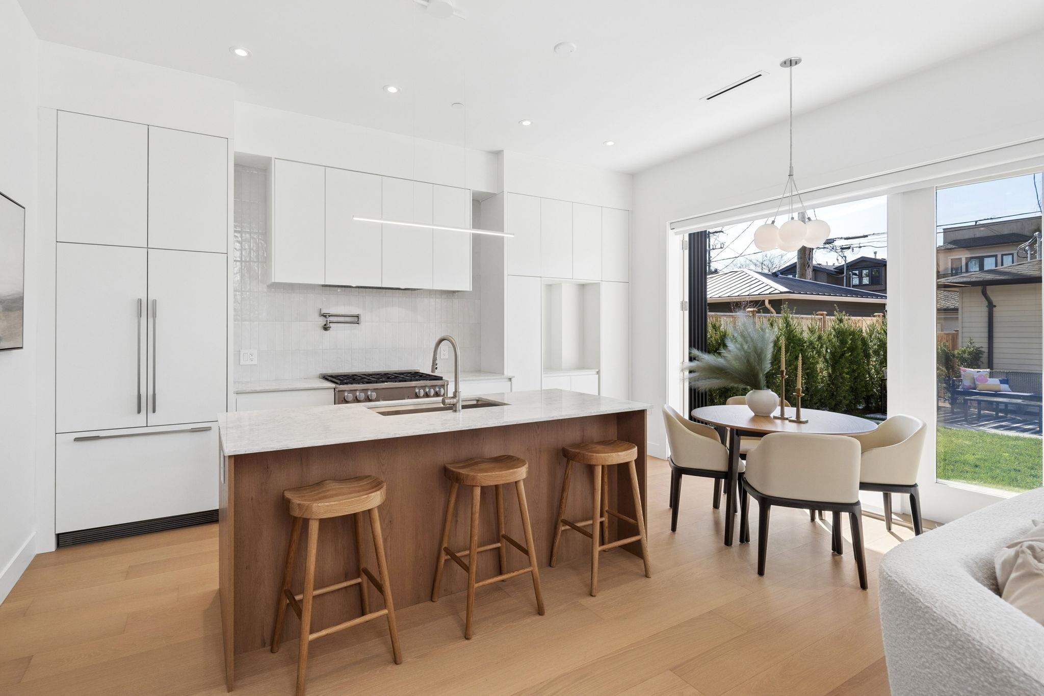 2 3648 WEST 20TH AVENUE Unit: 2