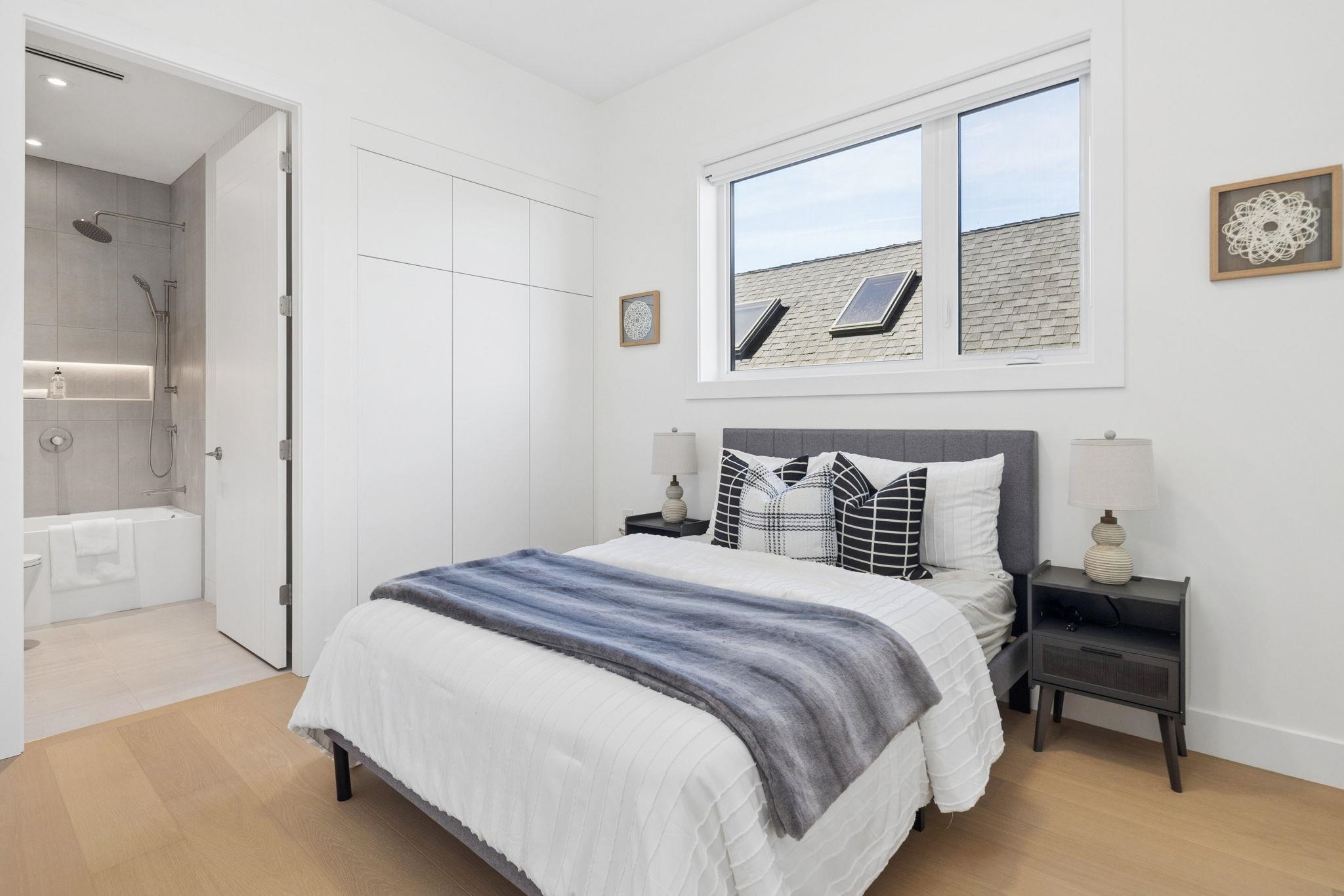 2 3648 WEST 20TH AVENUE Unit: 2