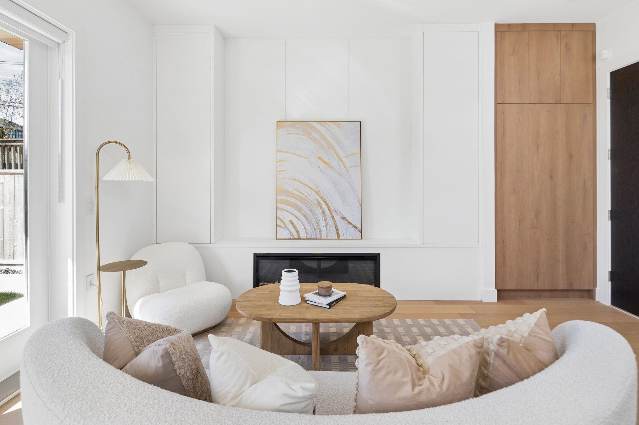 2 3648 WEST 20TH AVENUE Unit: 2