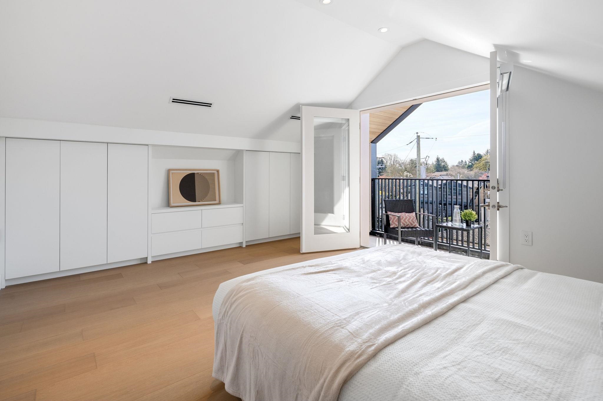 2 3648 WEST 20TH AVENUE Unit: 2