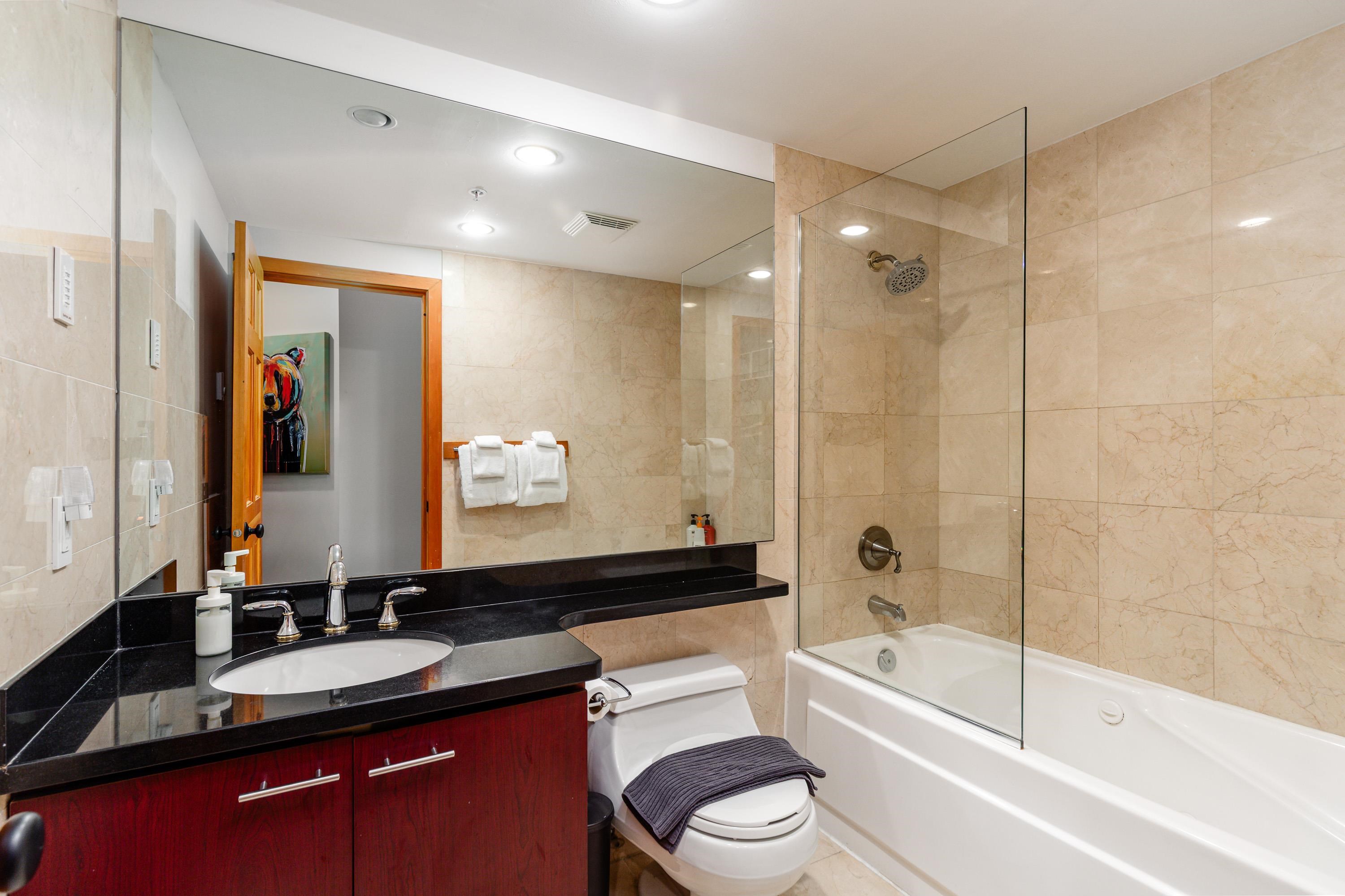 102 4821 SPEARHEAD DRIVE Unit: 102