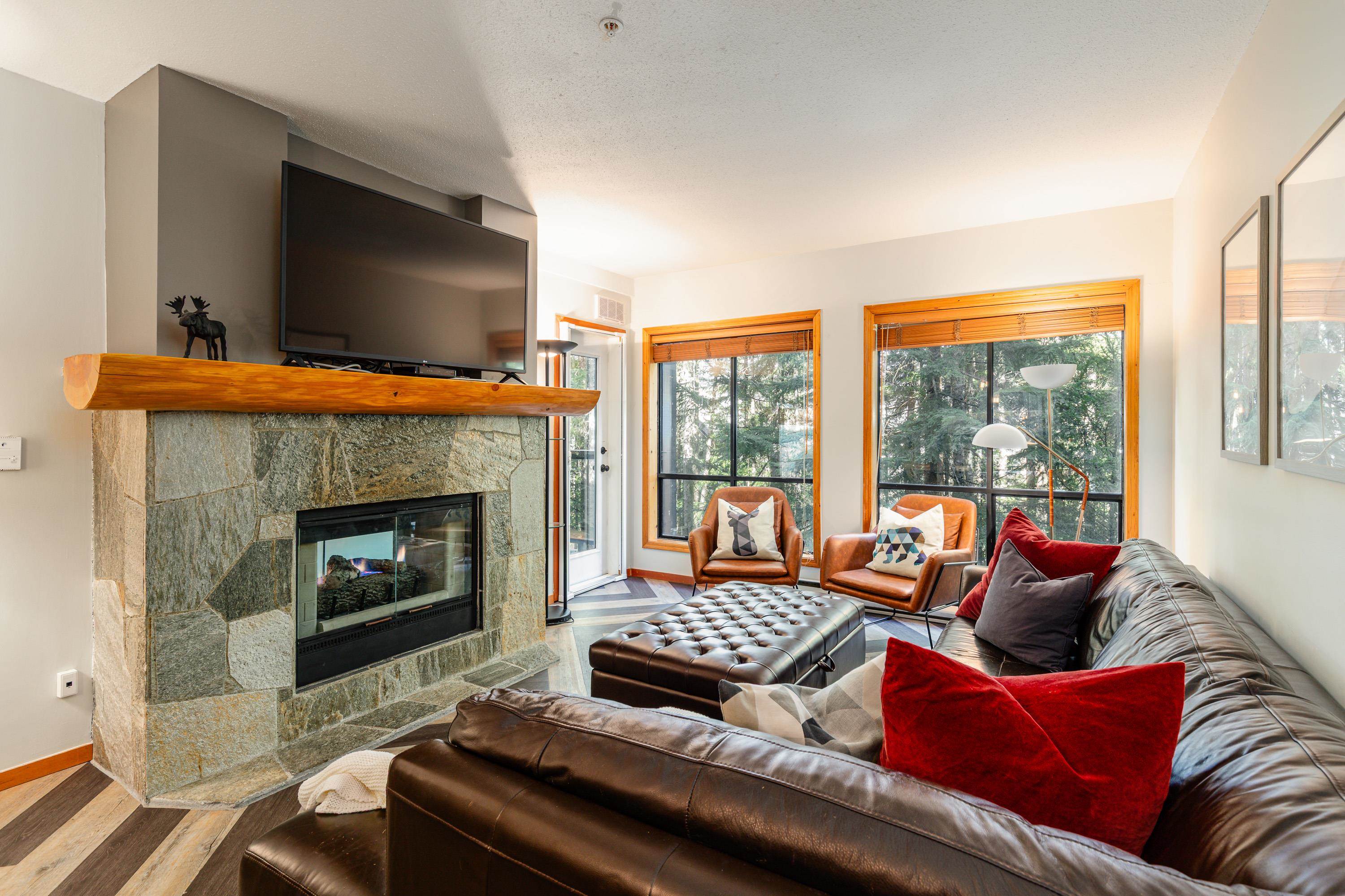 102 4821 SPEARHEAD DRIVE Unit: 102