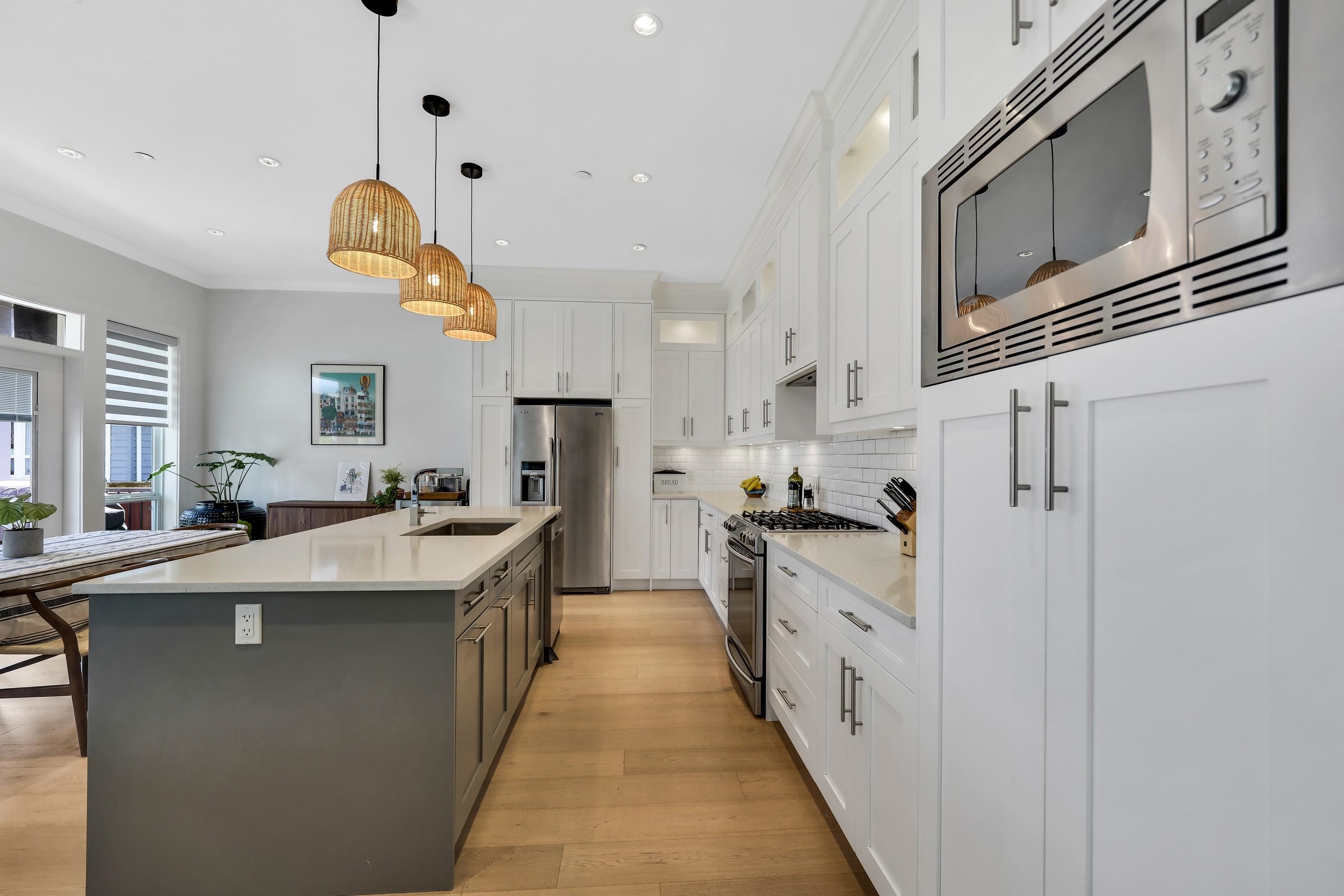 39226 FALCON CRESCENT