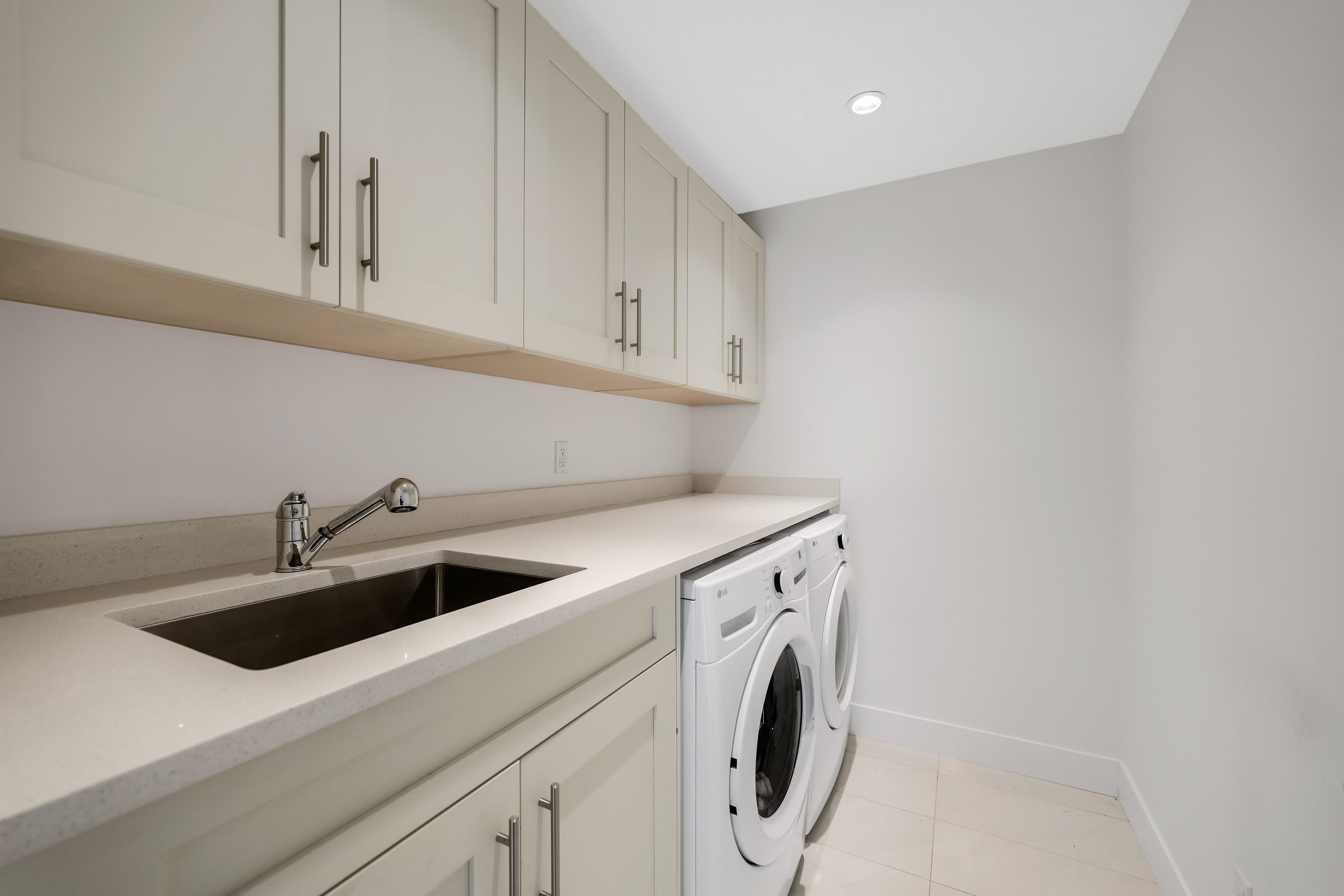 39226 FALCON CRESCENT
