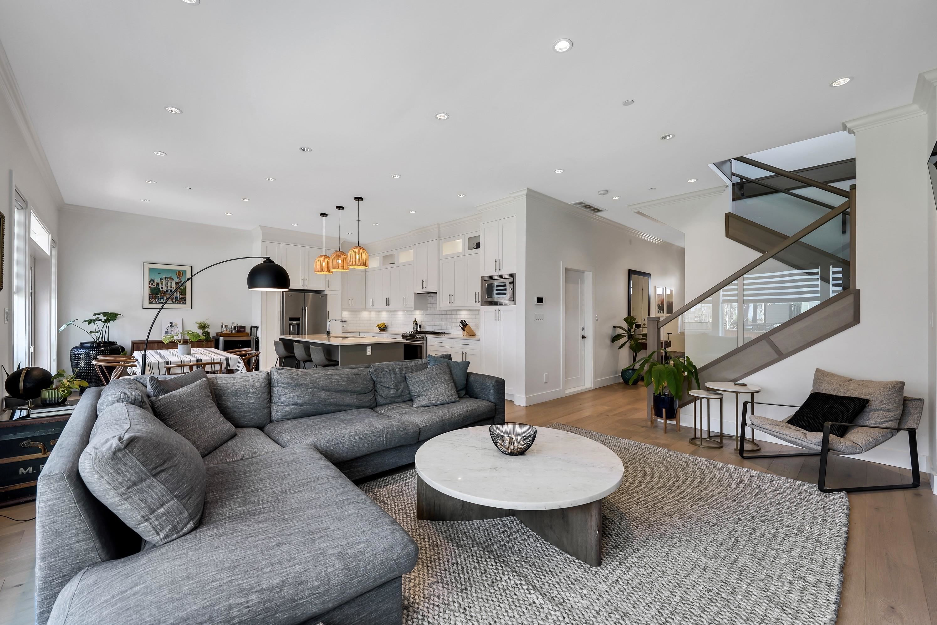 39226 FALCON CRESCENT