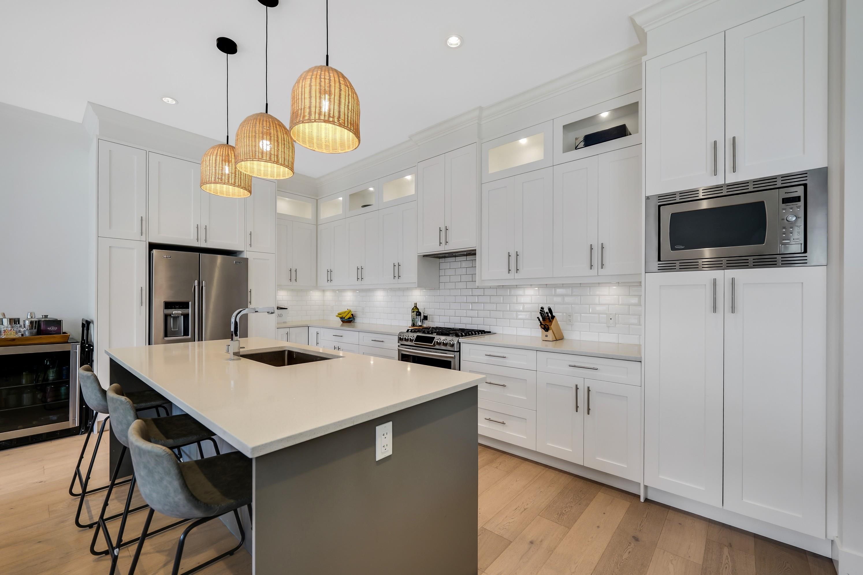 39226 FALCON CRESCENT