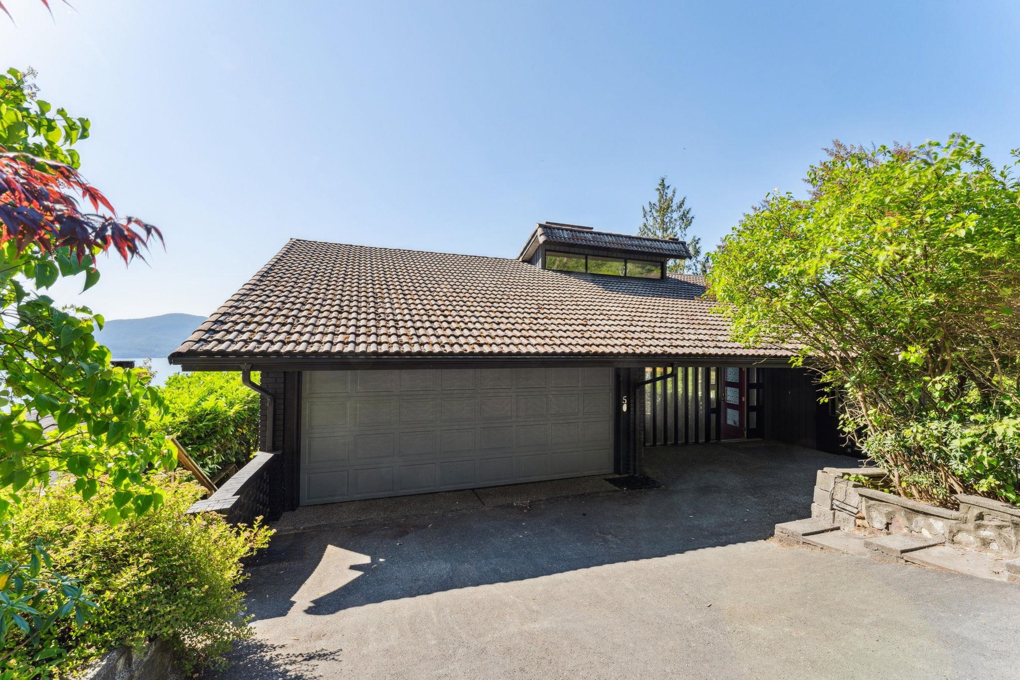 50 PANORAMA ROAD