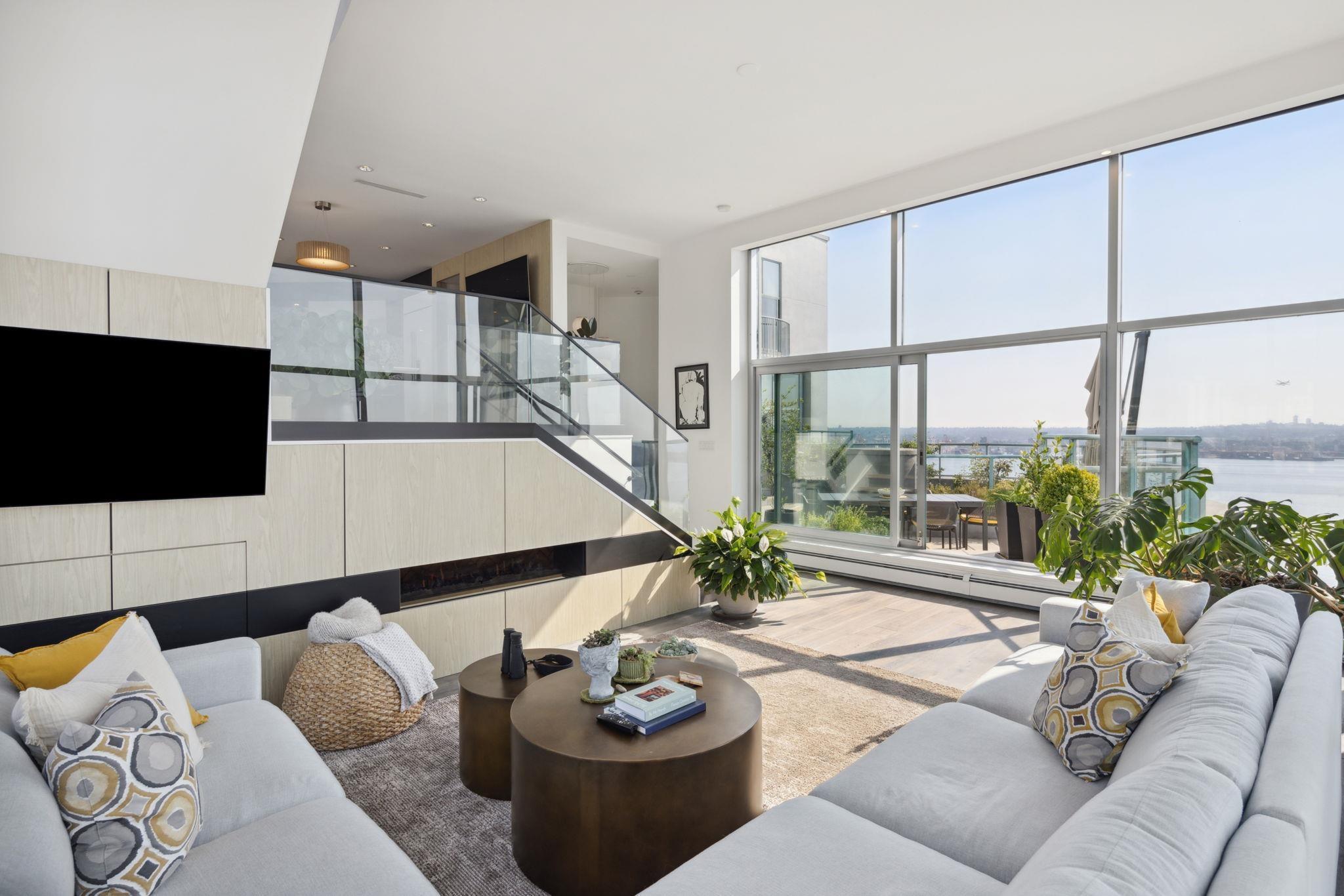 2901 120 W 2ND STREET Unit: 2901