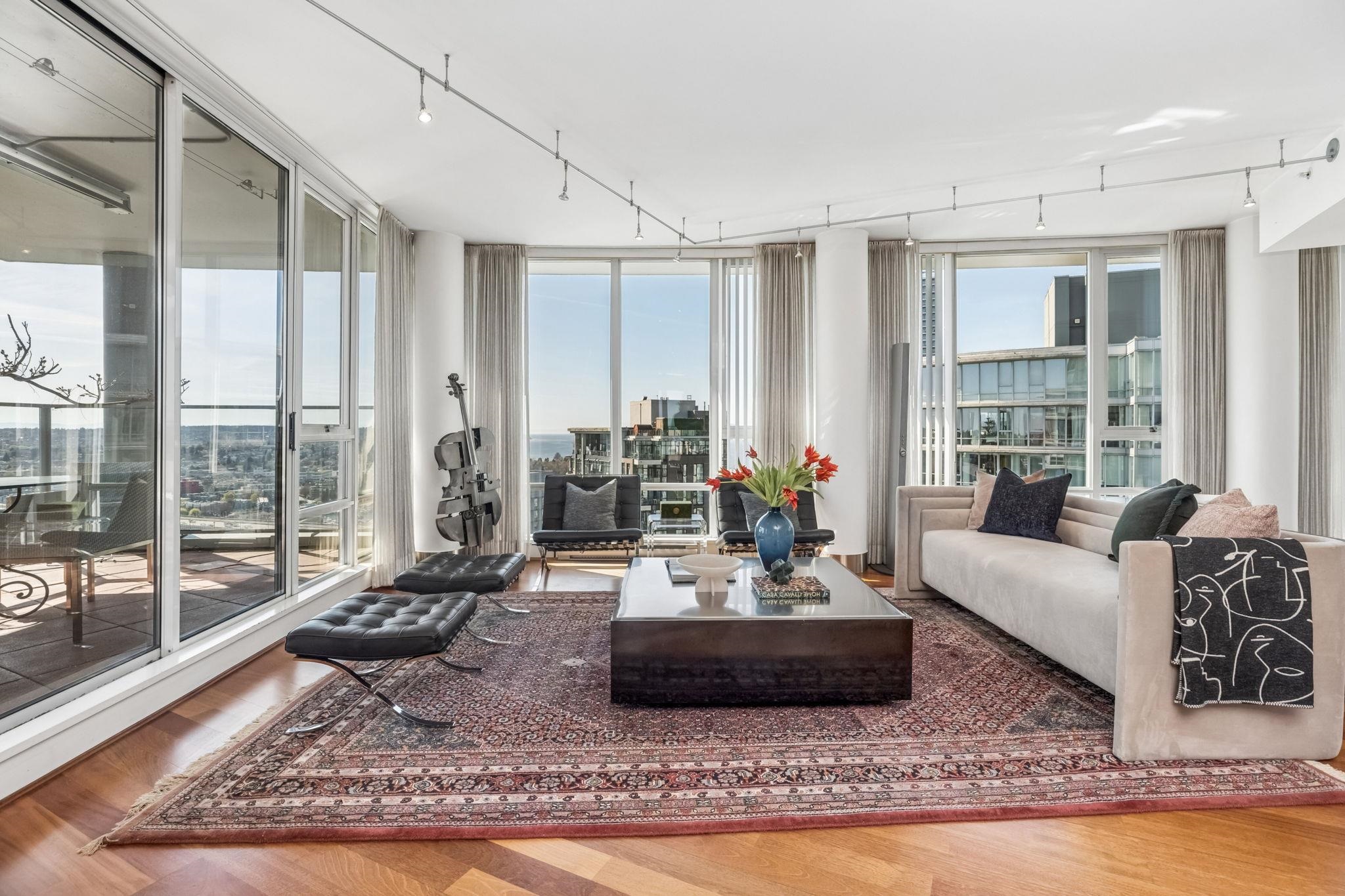 3701 1438 RICHARDS STREET Unit: 3701