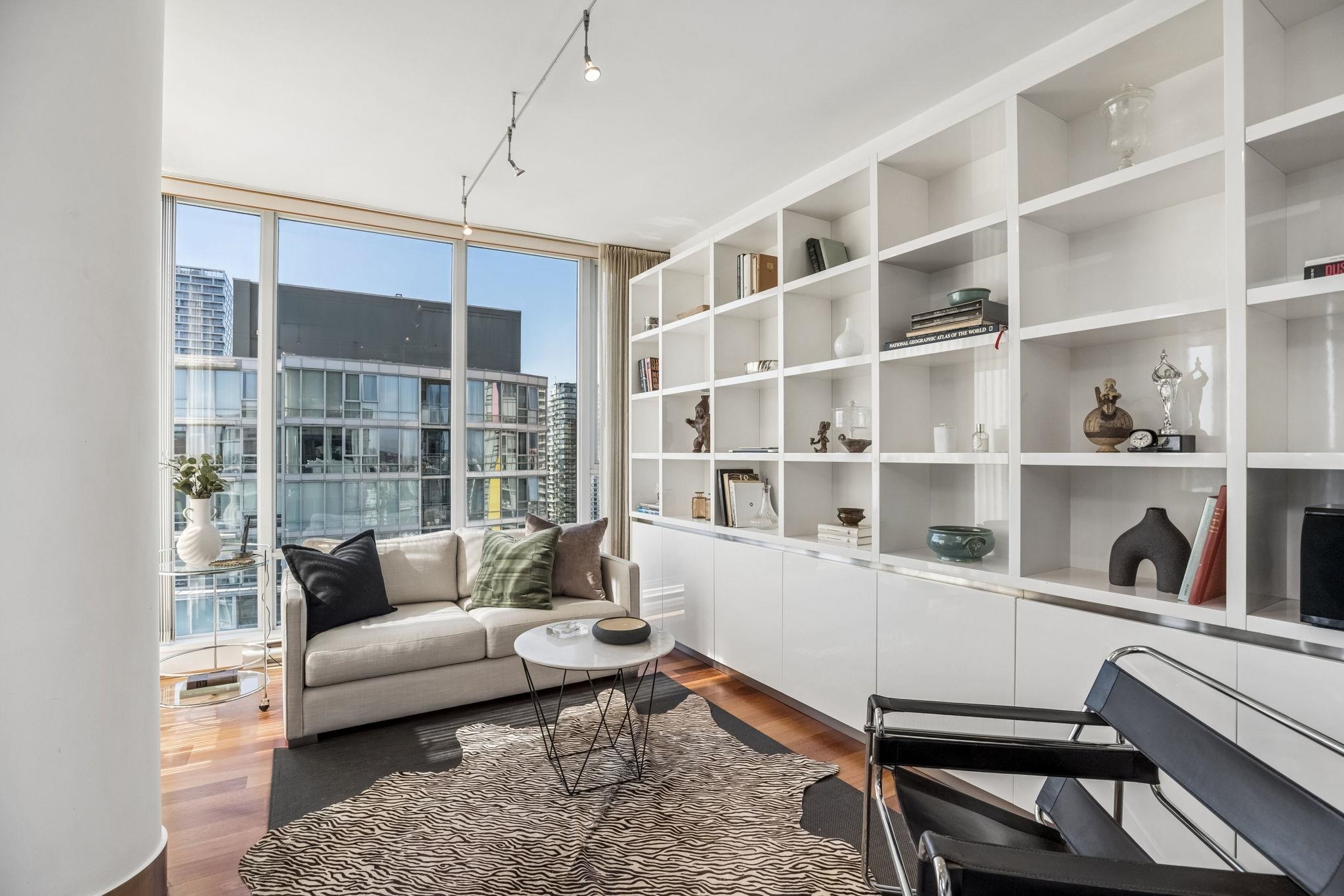 3701 1438 RICHARDS STREET Unit: 3701