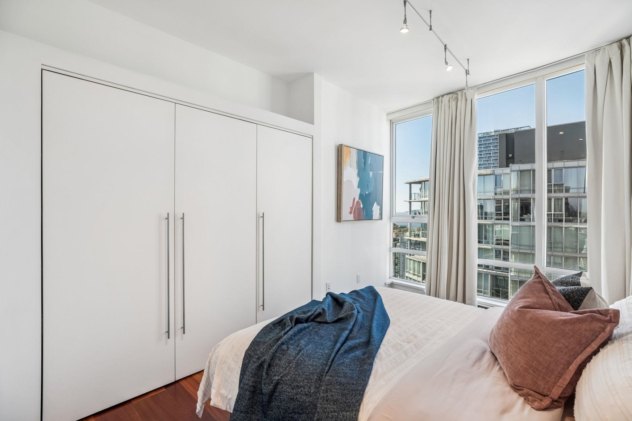 3701 1438 RICHARDS STREET Unit: 3701