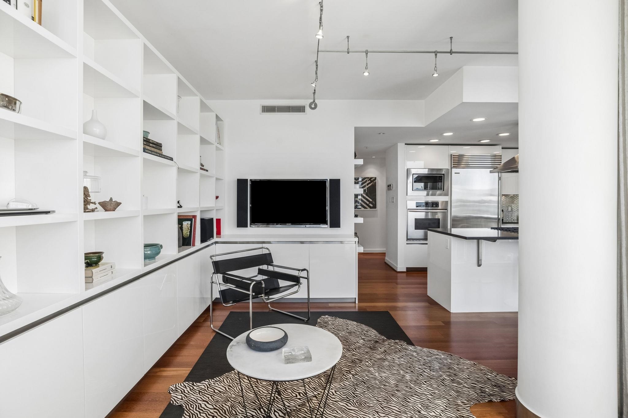 3701 1438 RICHARDS STREET Unit: 3701