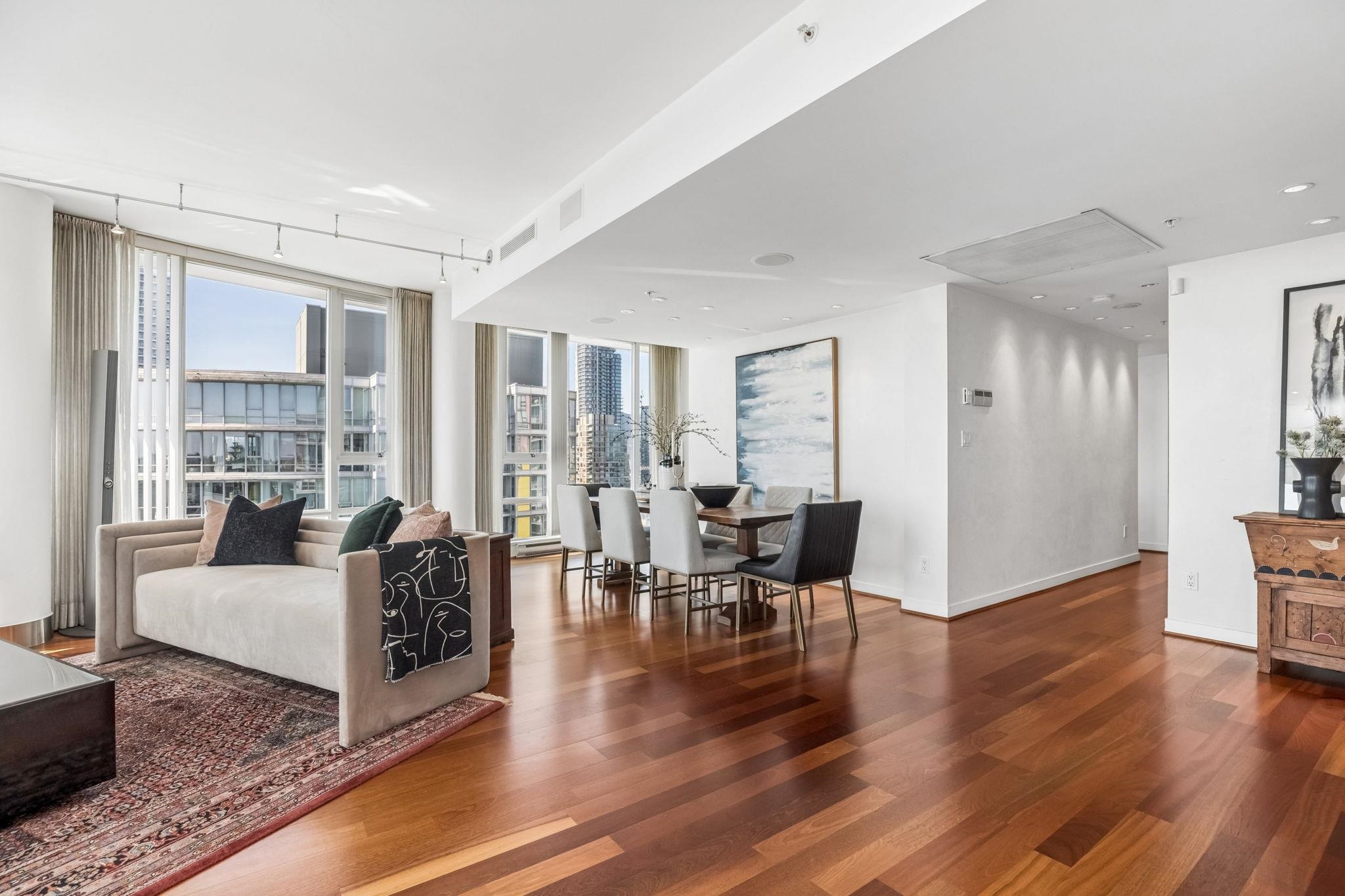 3701 1438 RICHARDS STREET Unit: 3701