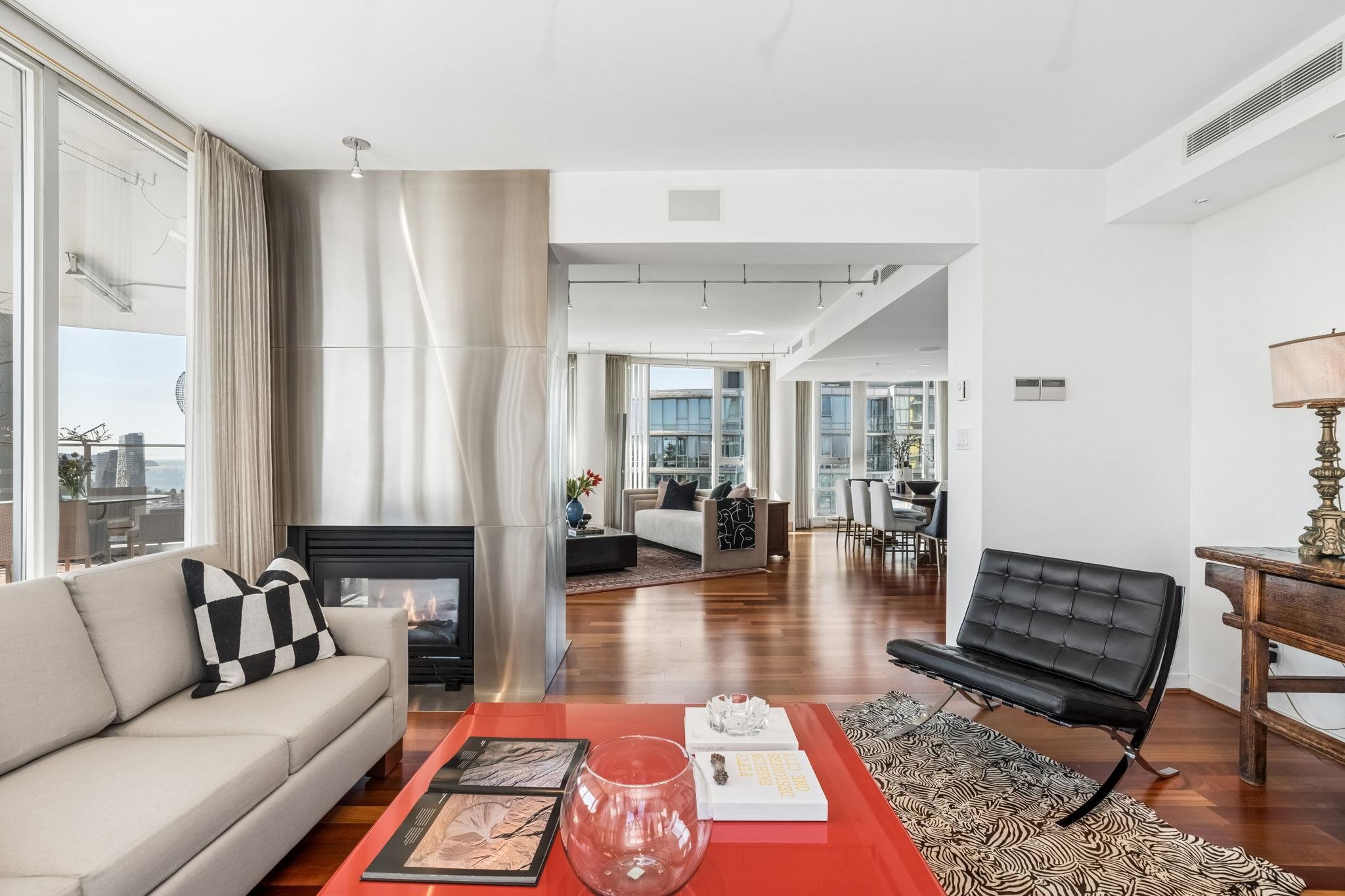 3701 1438 RICHARDS STREET Unit: 3701