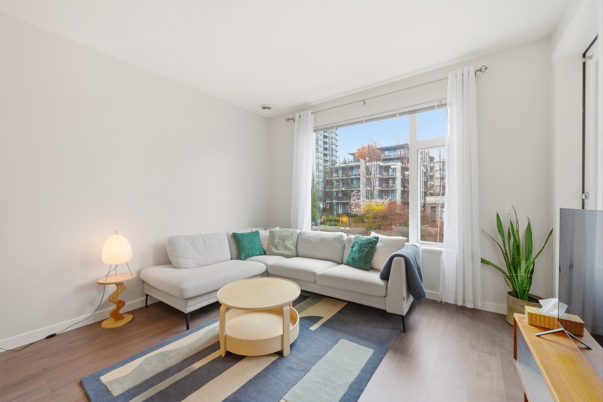 304 123 W 1ST STREET Unit: 304
